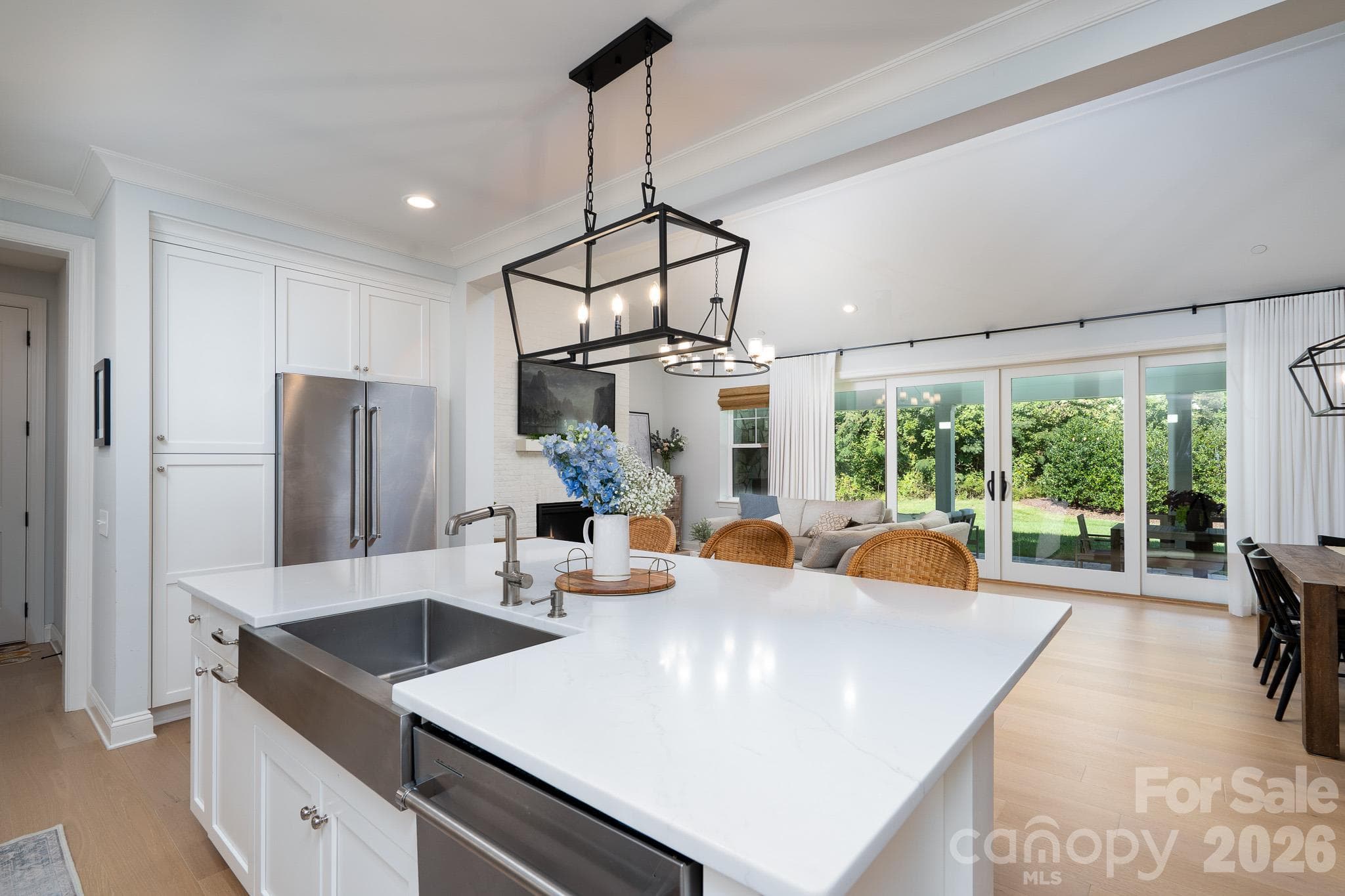 Kitchen Island made of quartzite - 9588 Pacing Lane NW, Concord