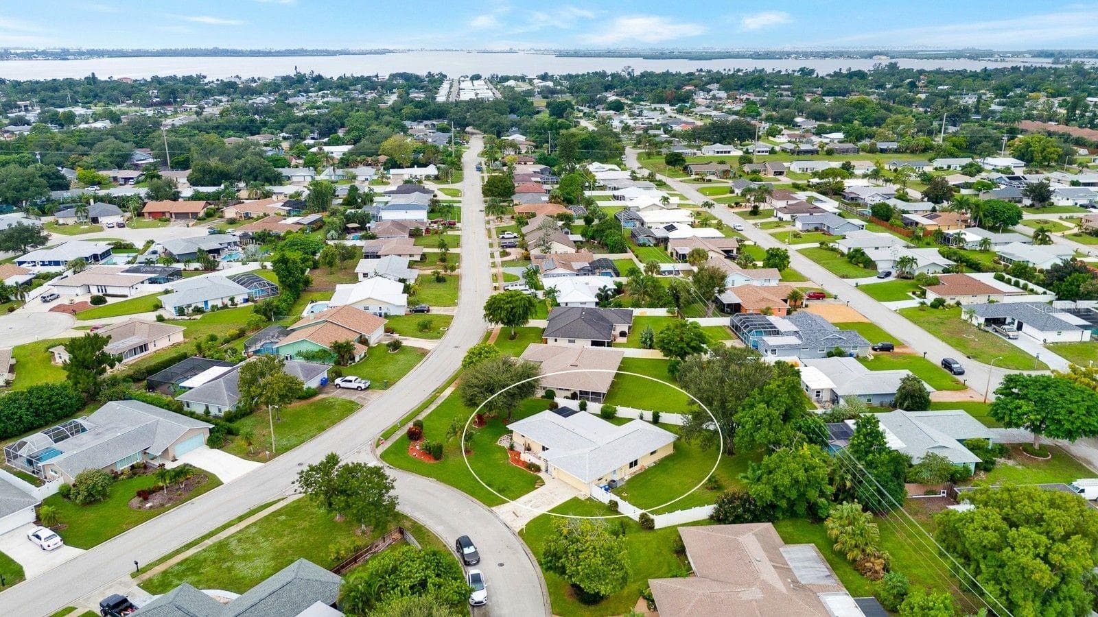 Neighborhood view with corner lot circled - 6806 21ST AVENUE TER W, BRADENTON