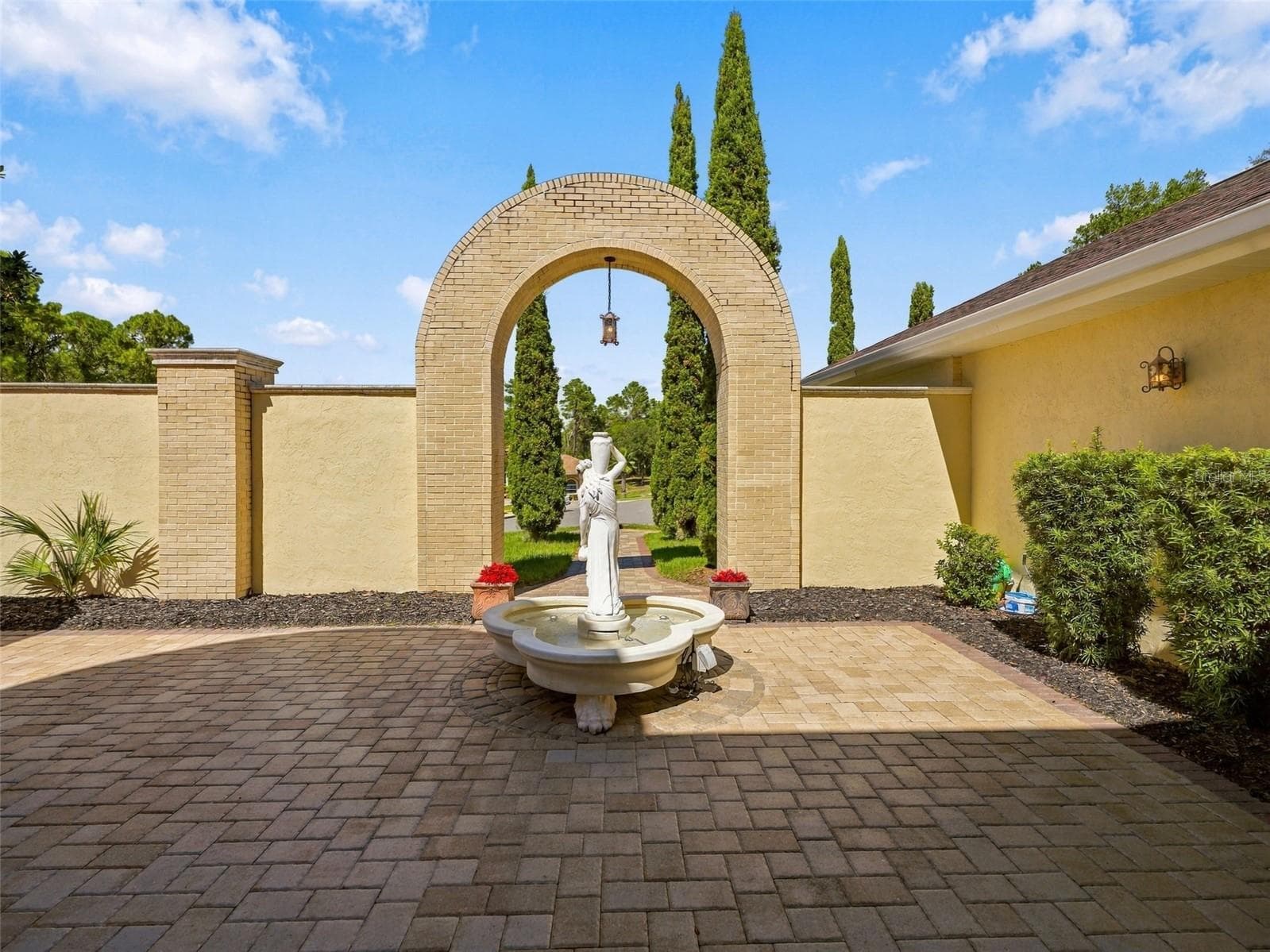 Single Family Residence at 7258 LOBLOLLY CT, WEEKI WACHEE, photo 32 of 96