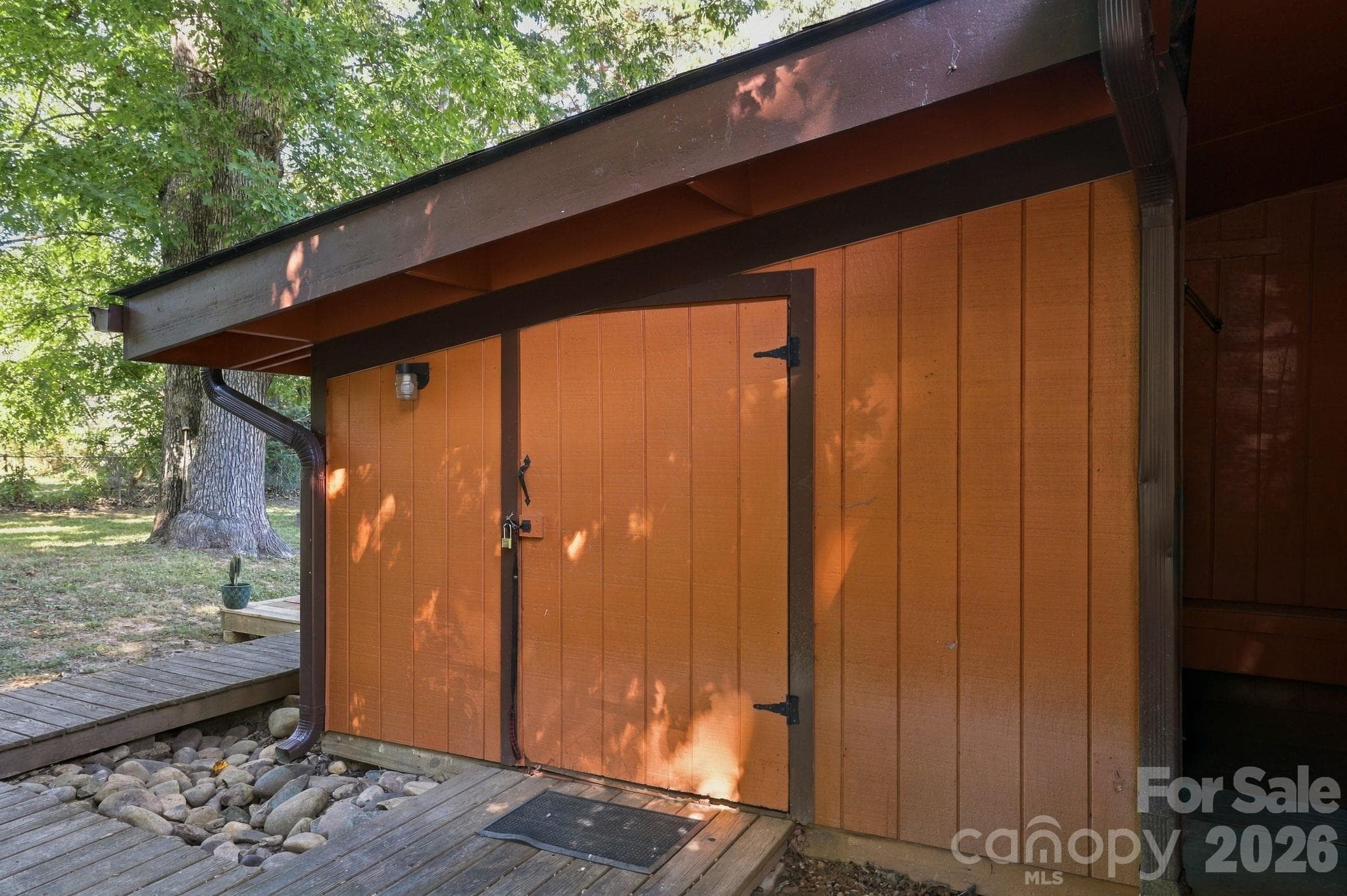 Attached storage - 16 Melton Drive, Asheville