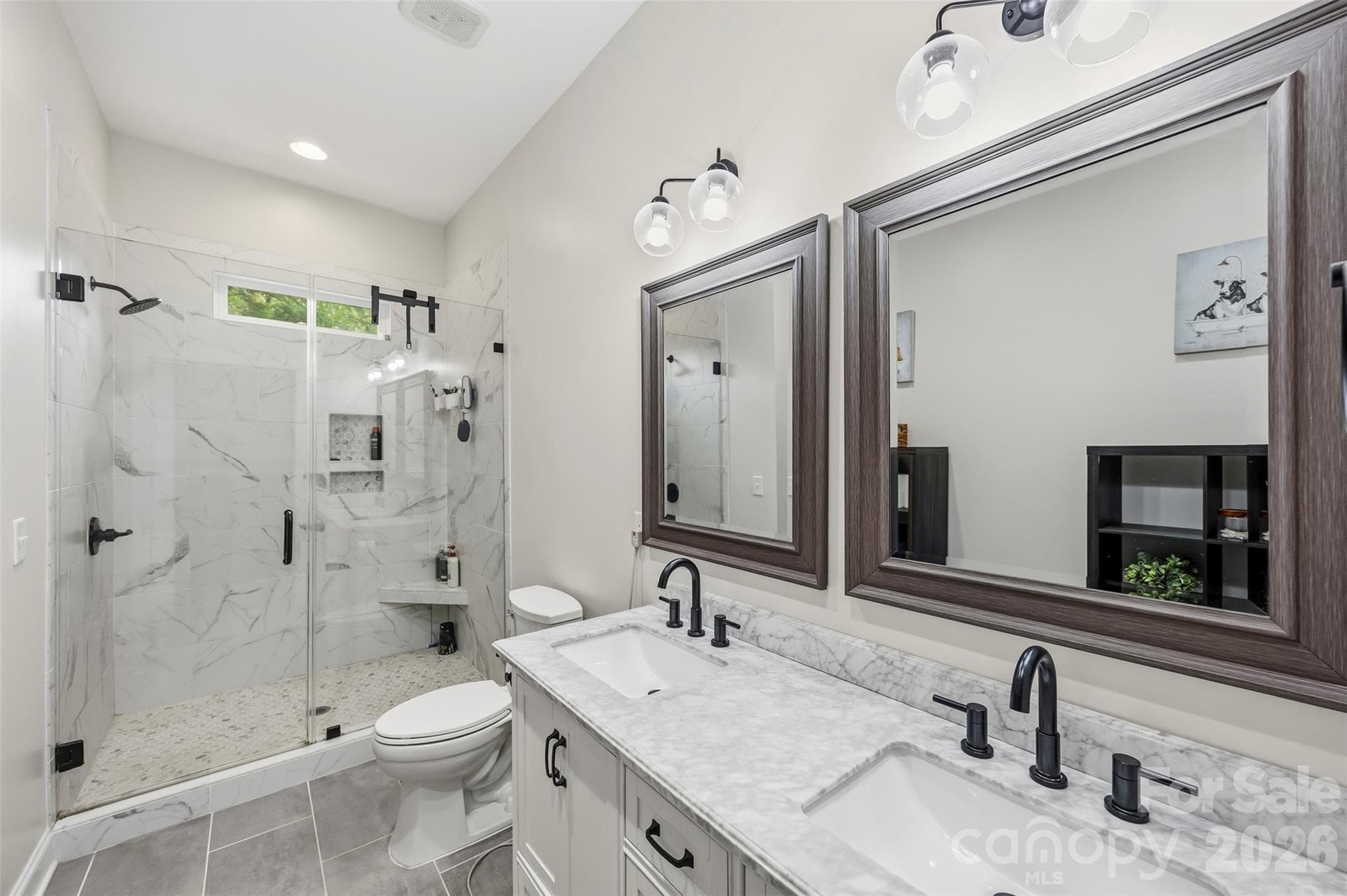 Dual Vanity w/ walk in tiled shower - 2832 Beaty Road, Gastonia