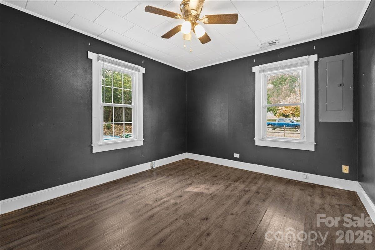 Single Family Residence at 911 Carolina Avenue, Albemarle, photo 17 of 18