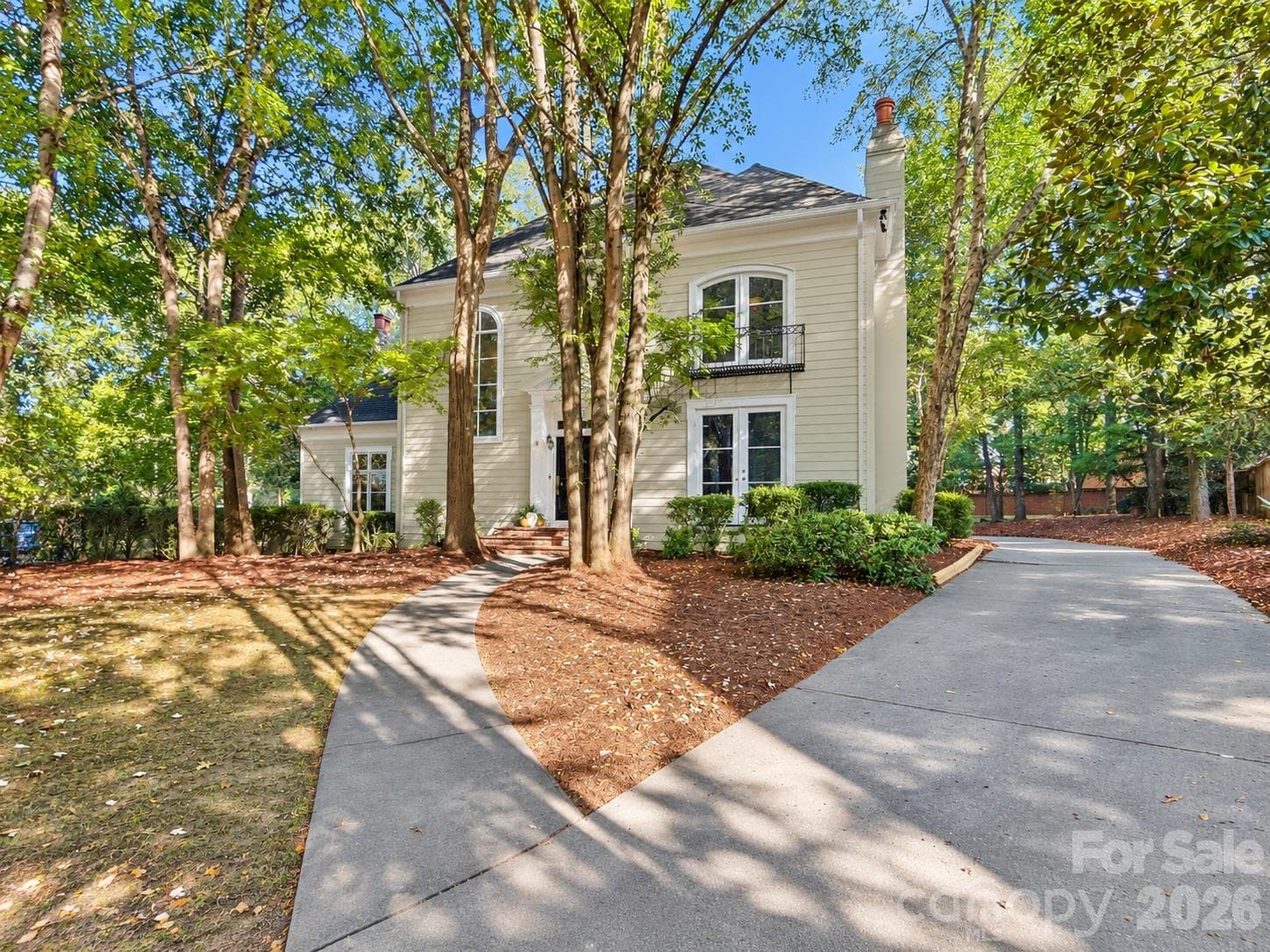 Single Family Residence at 3501 Castellaine Drive, Charlotte, photo 3 of 38