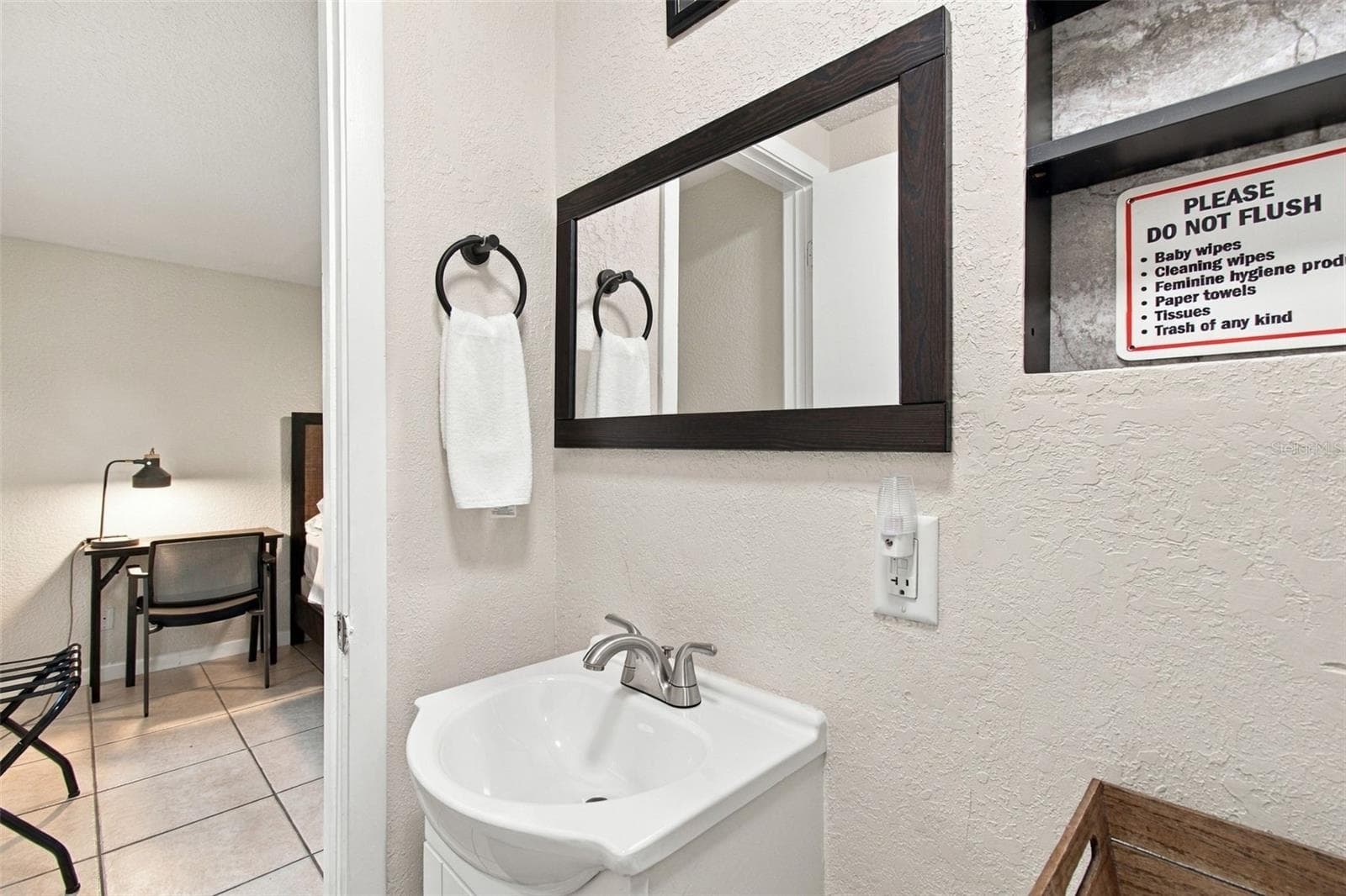 Single Family Residence at 7607 WOODLAND OAKS CT, TAMPA, photo 41 of 67
