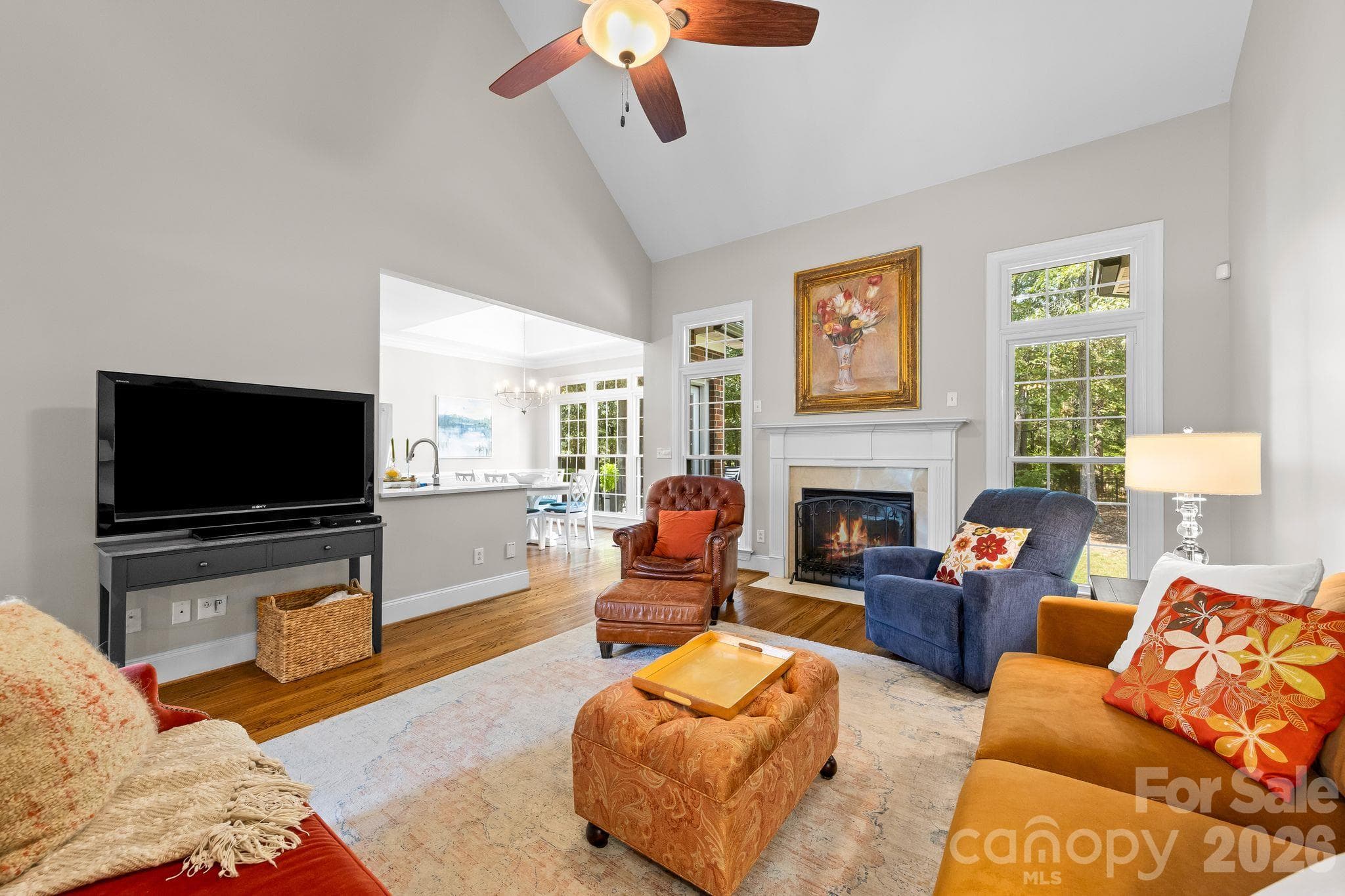 Single Family Residence at 2316 Caernarfon Lane, Matthews, photo 7 of 43
