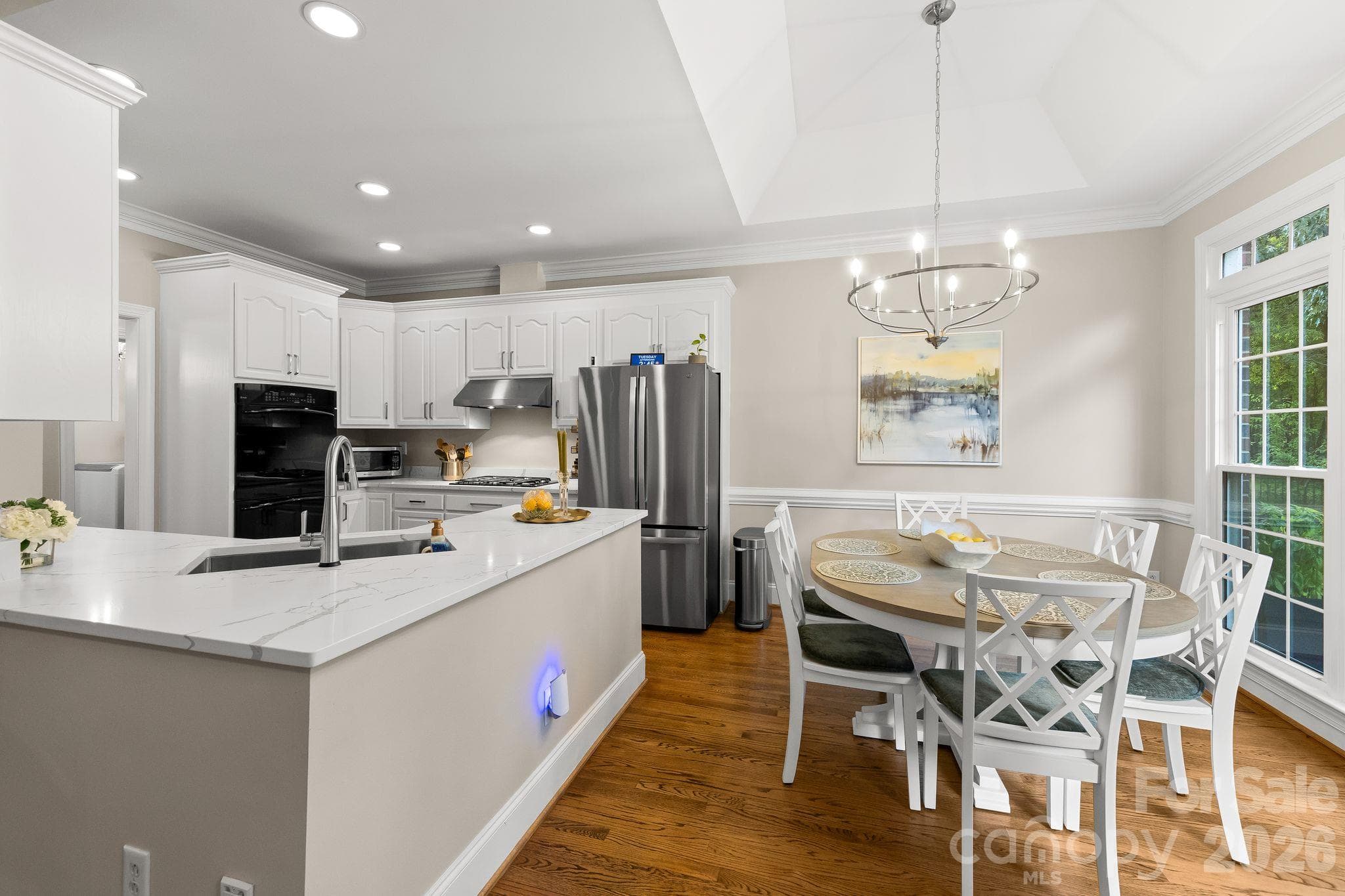 Single Family Residence at 2316 Caernarfon Lane, Matthews, photo 10 of 43