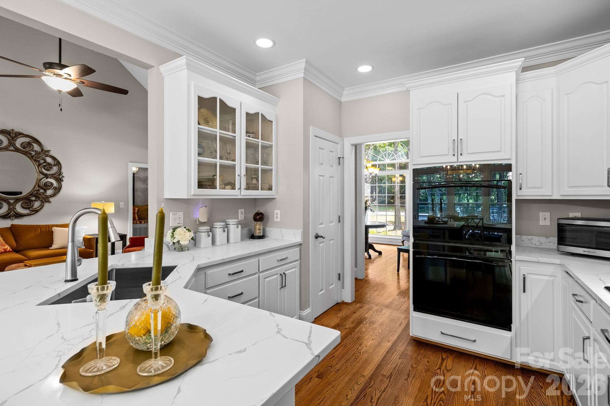 Single Family Residence at 2316 Caernarfon Lane, Matthews, photo 13 of 43