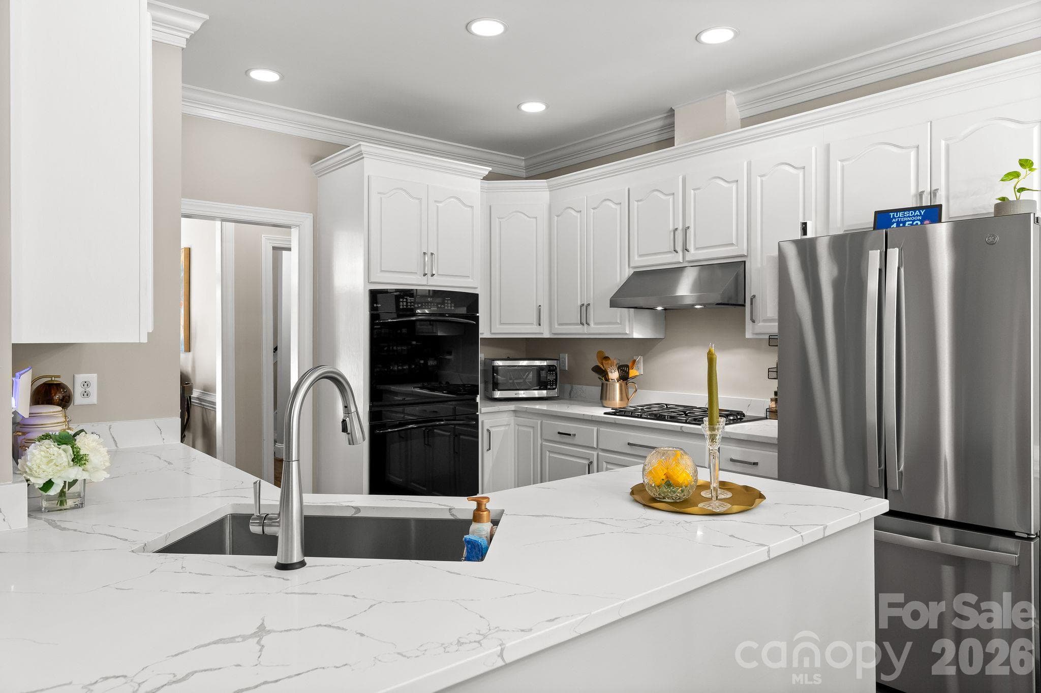 Single Family Residence at 2316 Caernarfon Lane, Matthews, photo 15 of 43