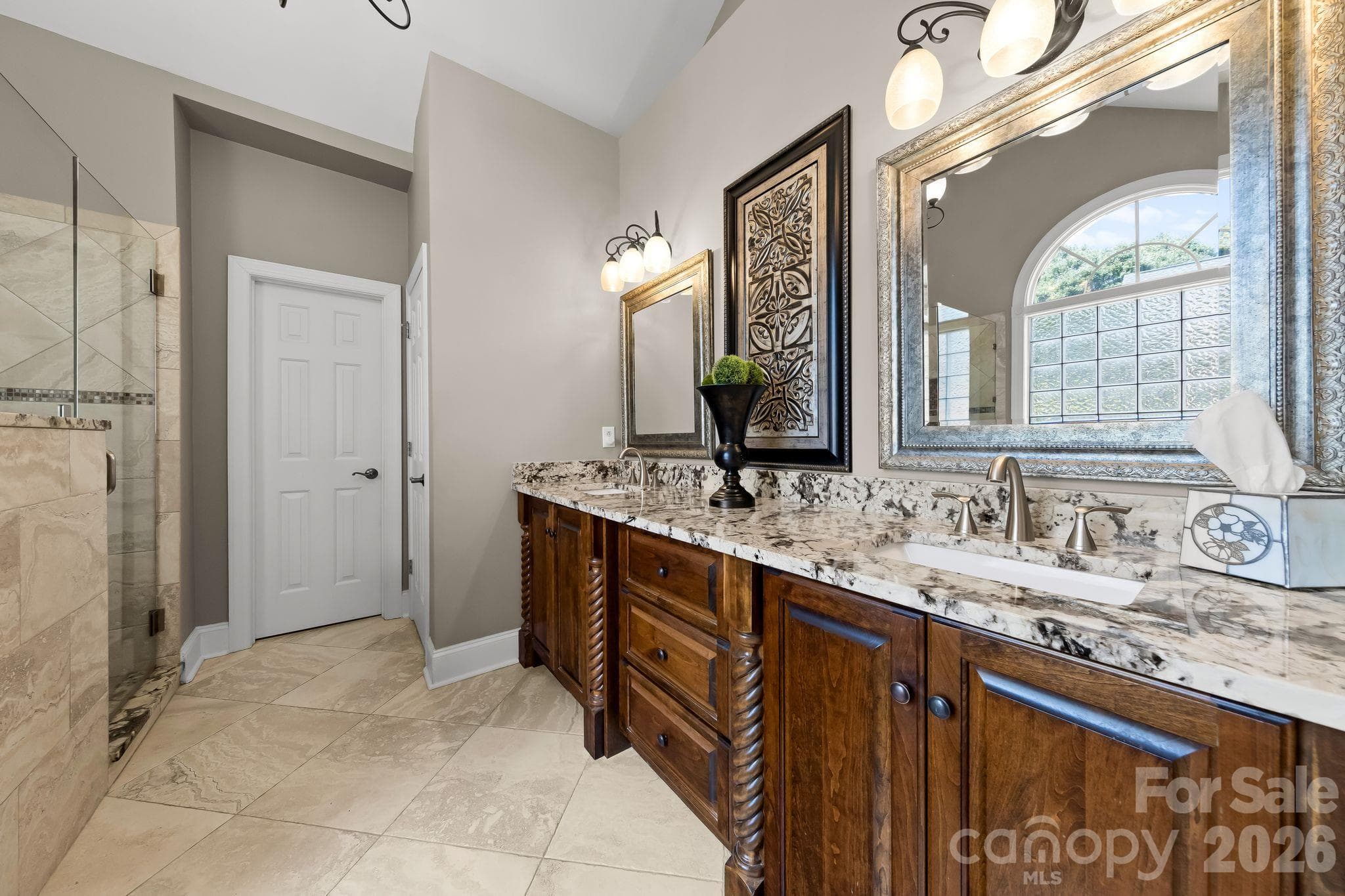 Single Family Residence at 2316 Caernarfon Lane, Matthews, photo 20 of 43