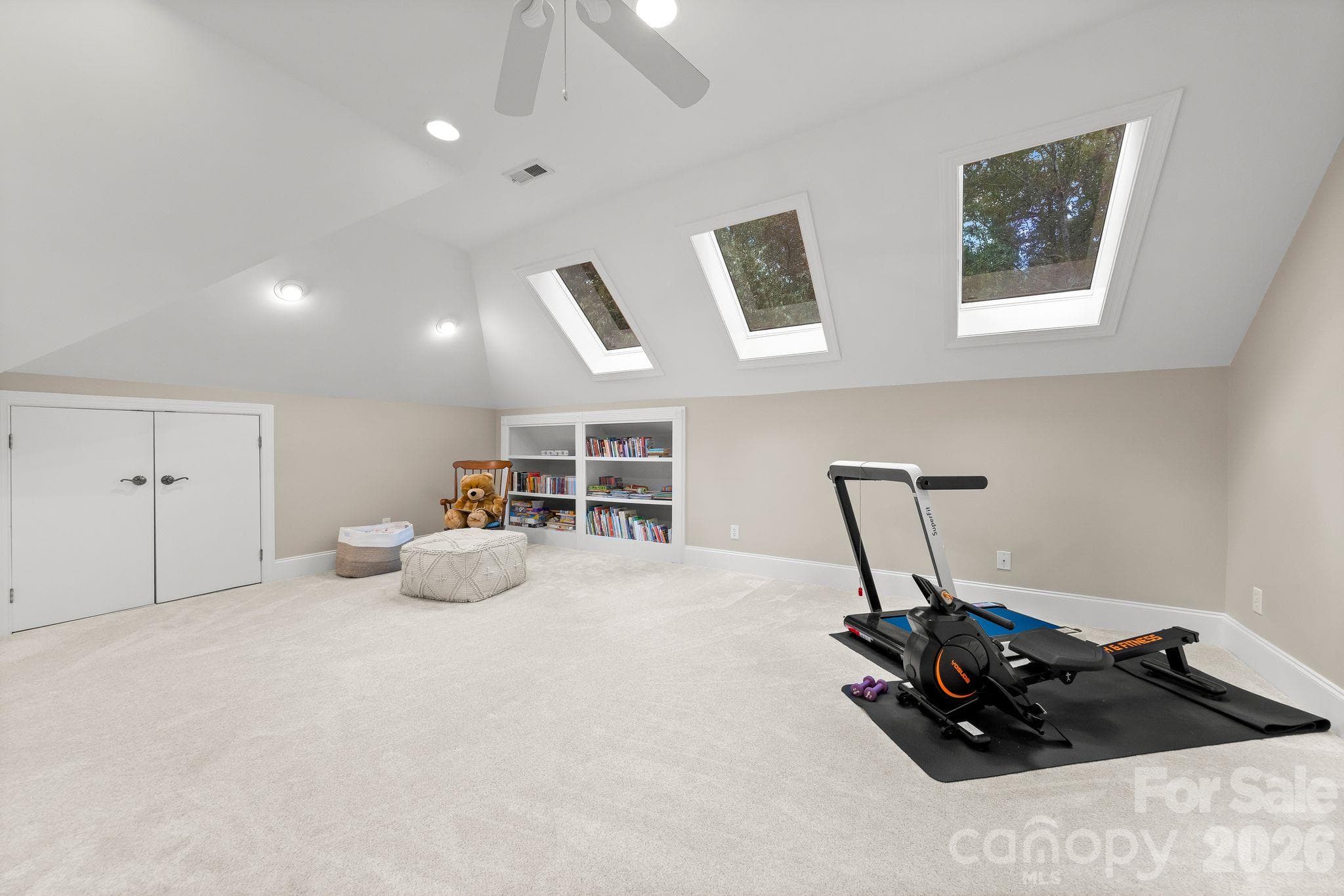 Single Family Residence at 2316 Caernarfon Lane, Matthews, photo 32 of 43