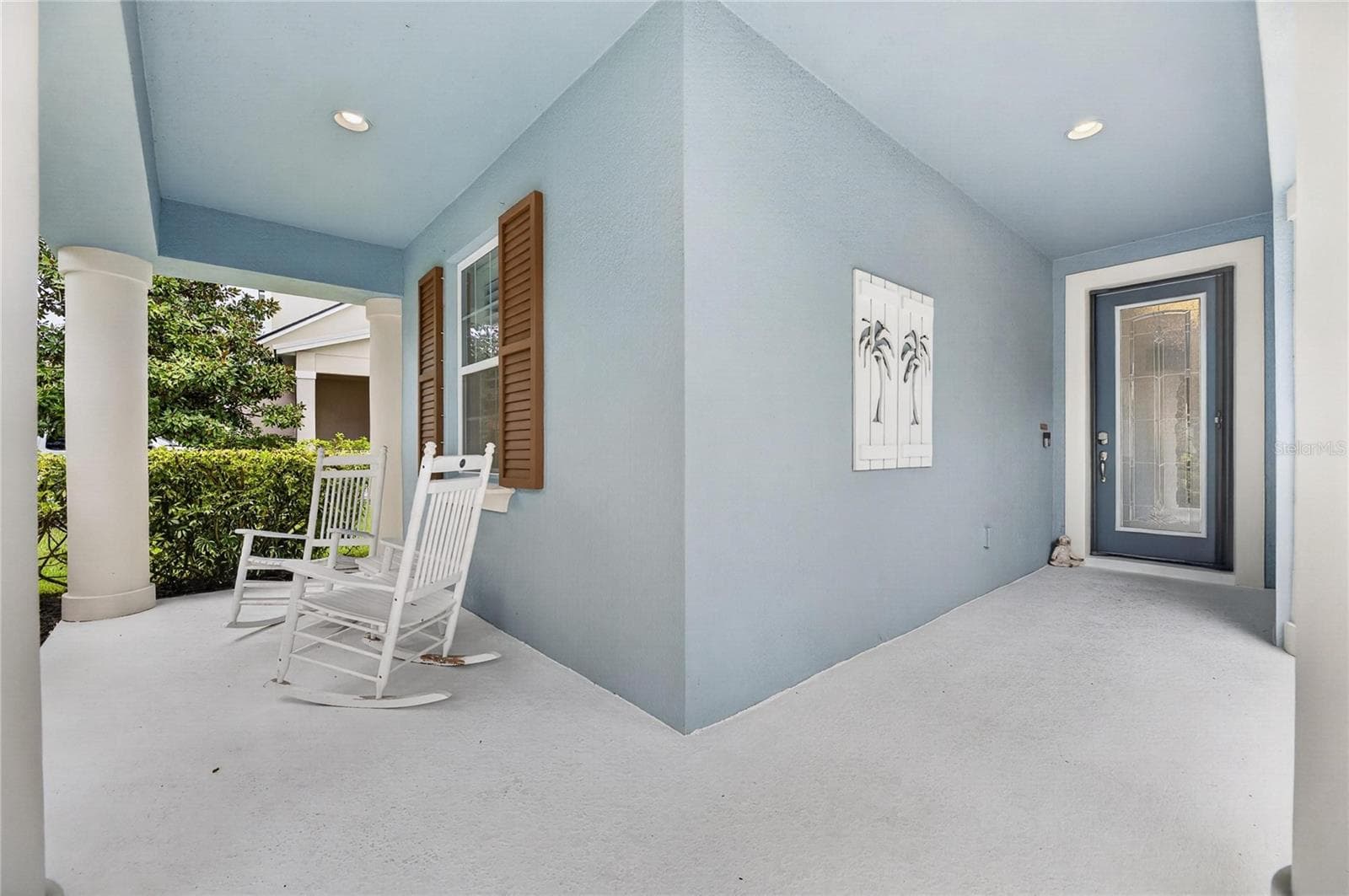 Perfect location for "Front Porch Fridays" - 6911 SAIL VIEW LN, APOLLO BEACH