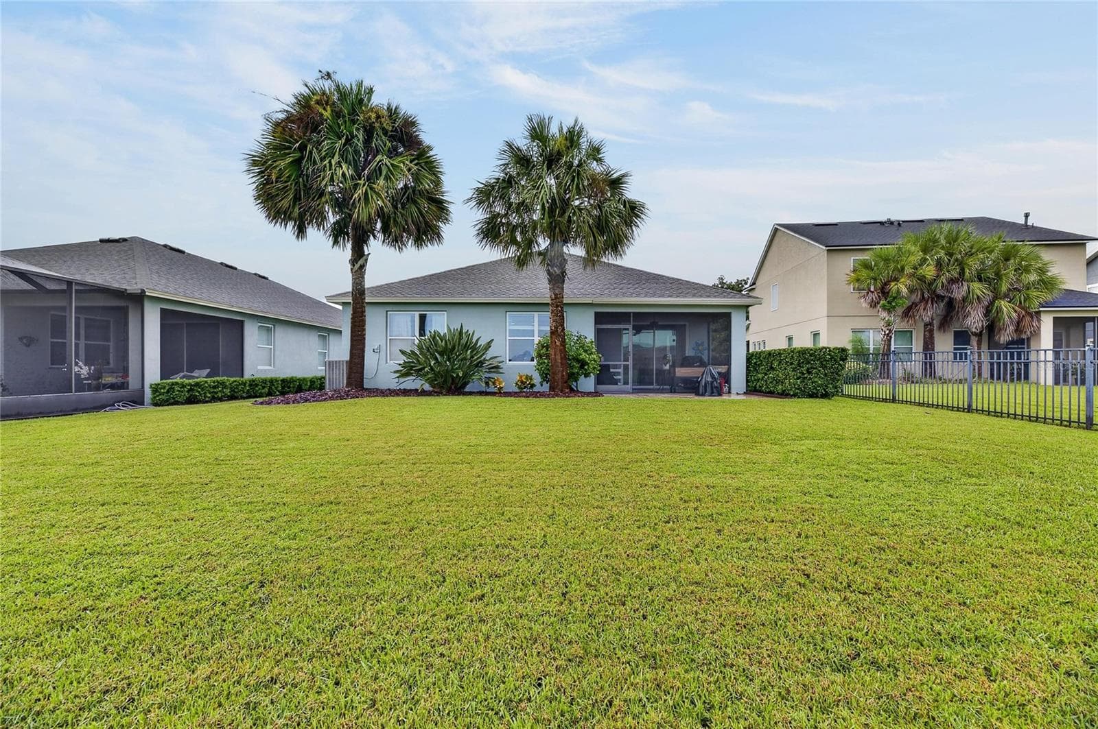 Single Family Residence at 6911 SAIL VIEW LN, APOLLO BEACH, photo 13 of 95
