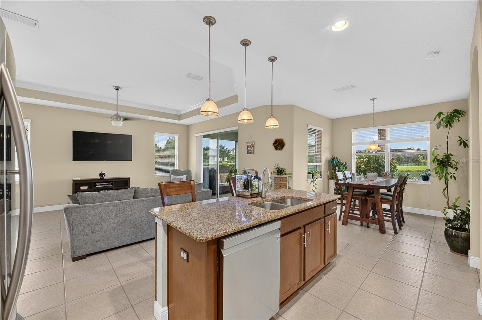 Single Family Residence at 6911 SAIL VIEW LN, APOLLO BEACH, photo 19 of 95