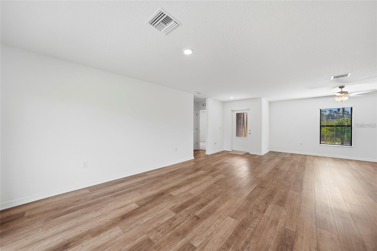 Single Family Residence at 6007 GILLOT BLVD, PORT CHARLOTTE, photo 8 of 38