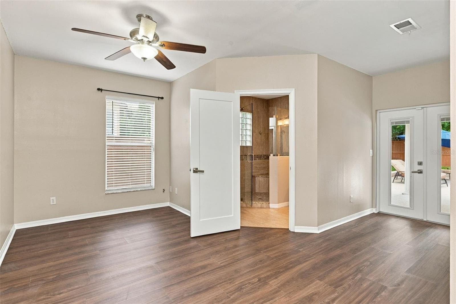 Downstairs En Suite Bedroom - 1349 VALLEY PINE CIR, APOPKA