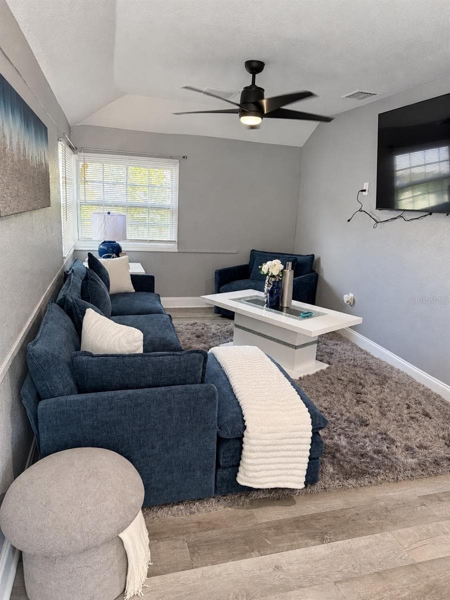 Half Duplex at 1340 13TH AVE S, ST PETERSBURG, photo 5 of 23