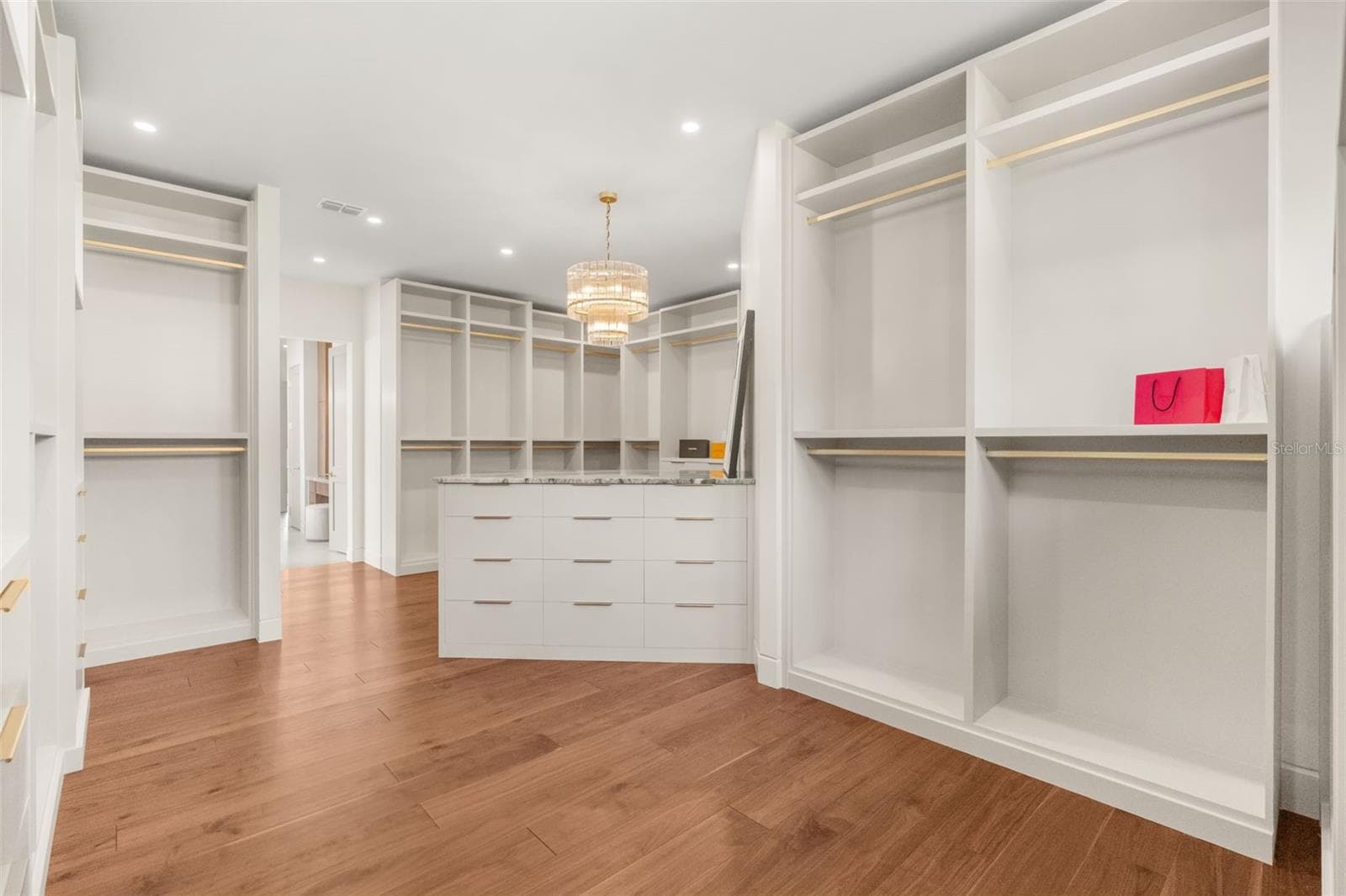 Custom maplewood cabinetry - 9117 BAY POINT DR, ORLANDO