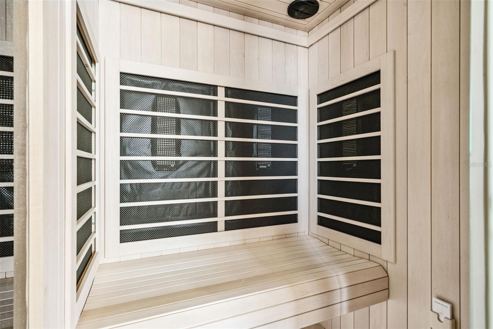 Infrared Sauna - 9117 BAY POINT DR, ORLANDO
