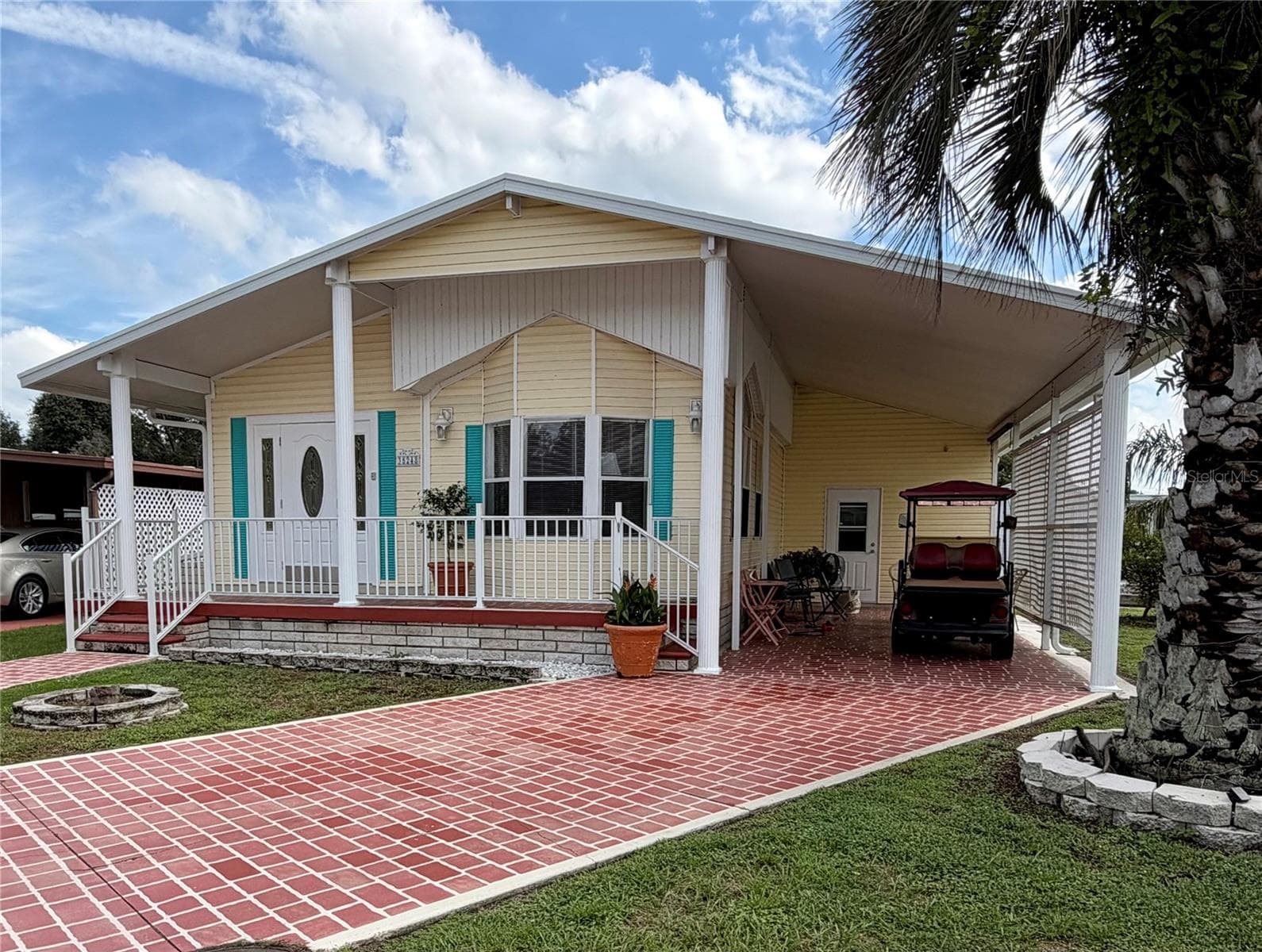 Shed in carport - 35248 TIFFANI CT #Lot 064, ZEPHYRHILLS