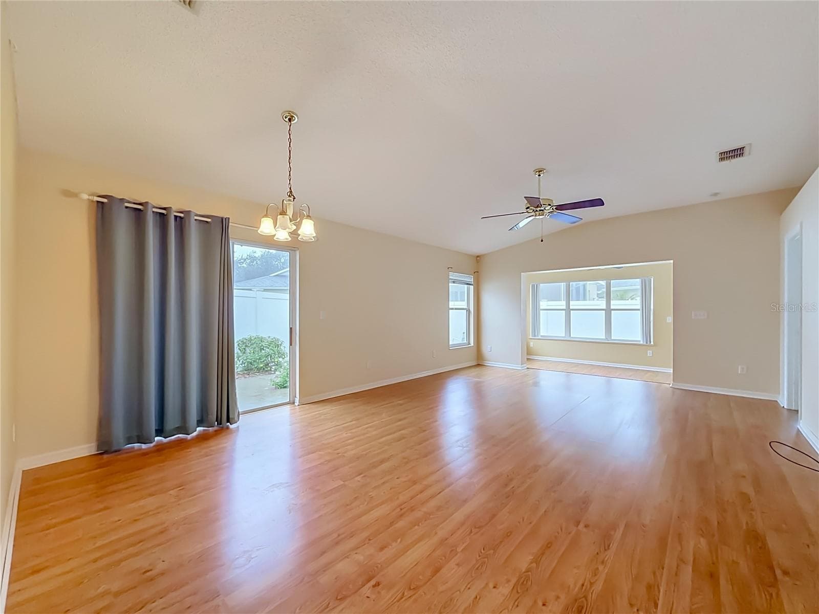 Family room/Dining area - 2038 BRAXTON ST, CLERMONT
