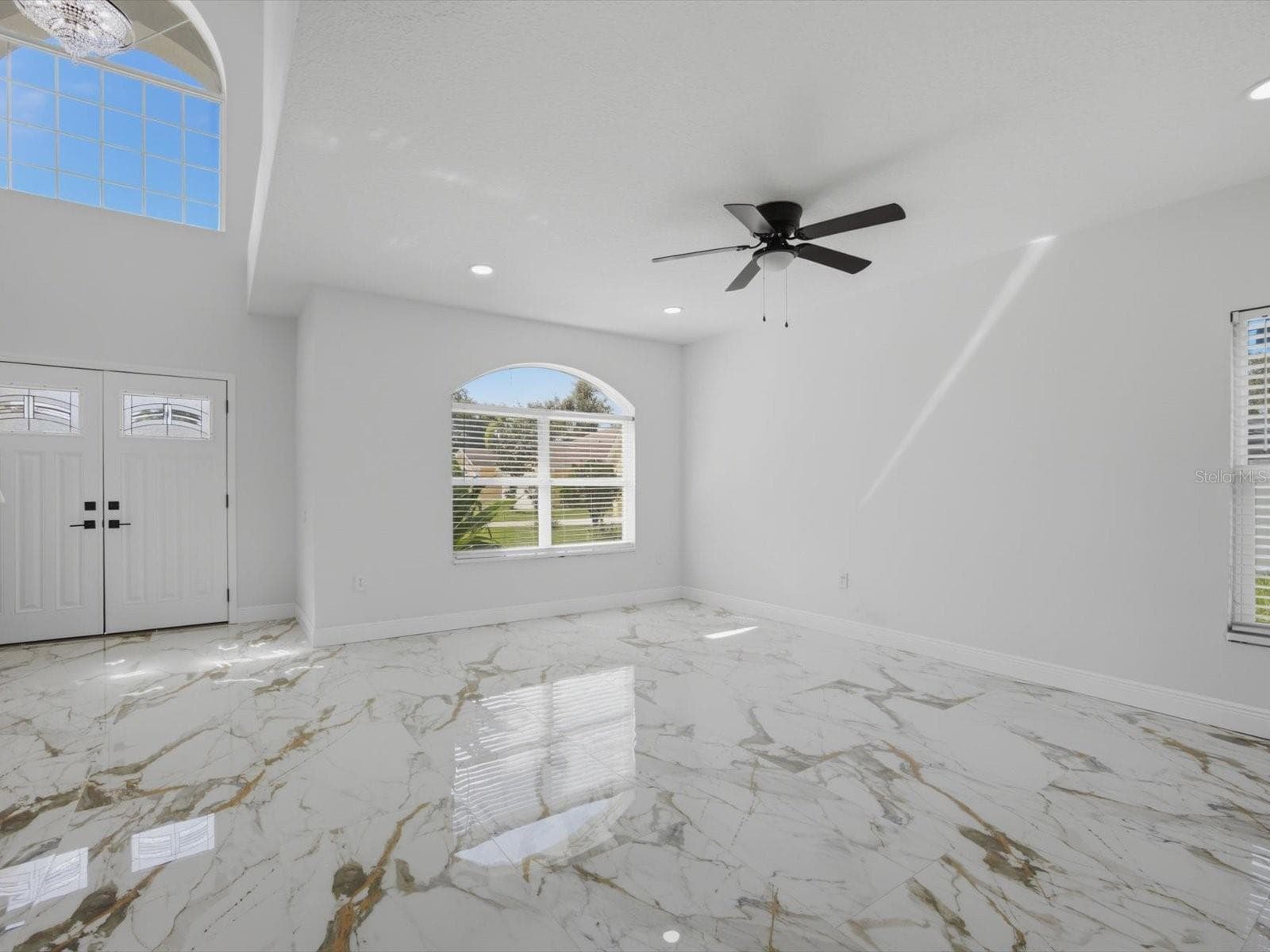 Single Family Residence at 207 REDWOOD BARK TRL, KISSIMMEE, photo 10 of 50