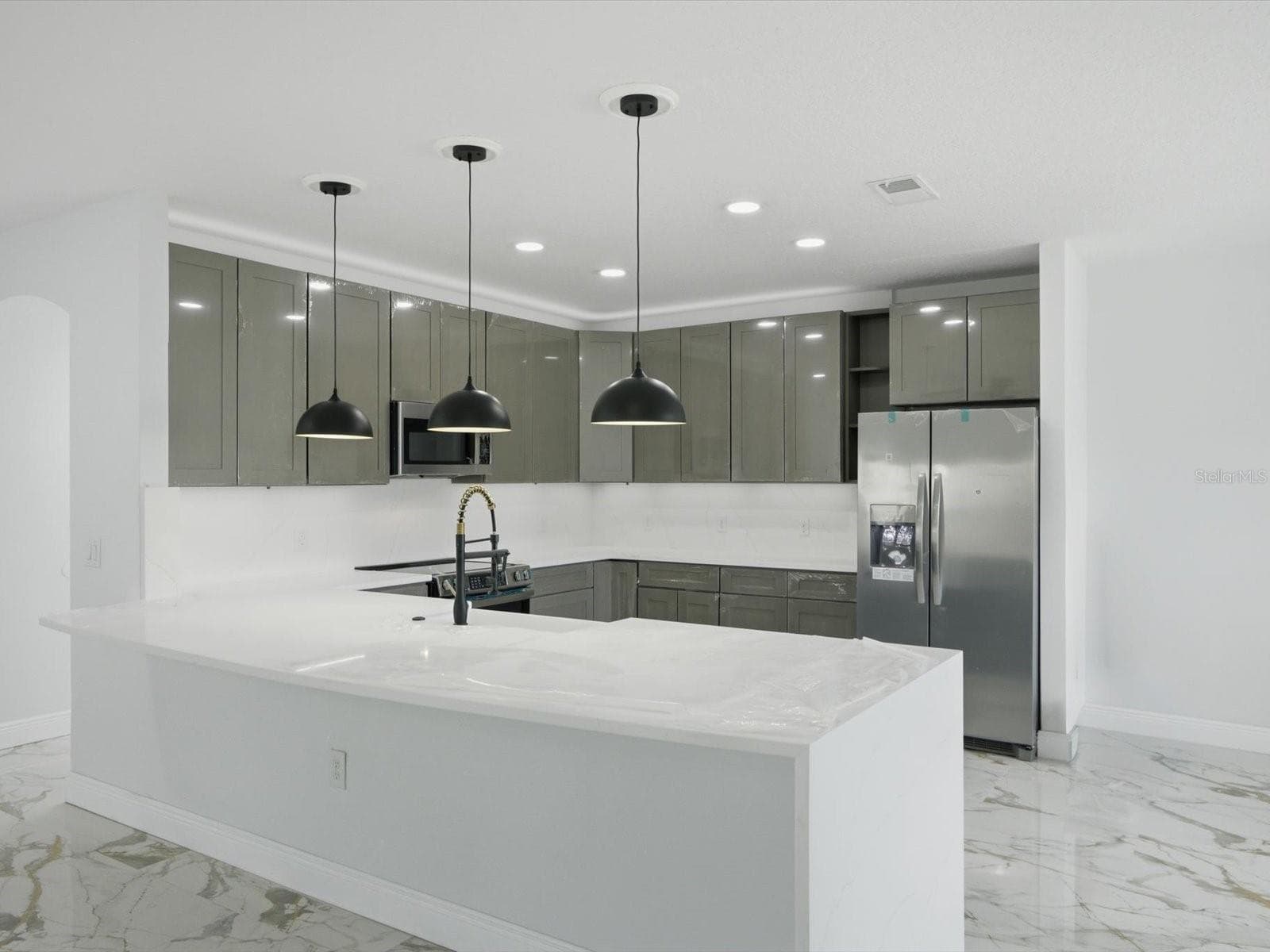Single Family Residence at 207 REDWOOD BARK TRL, KISSIMMEE, photo 16 of 50