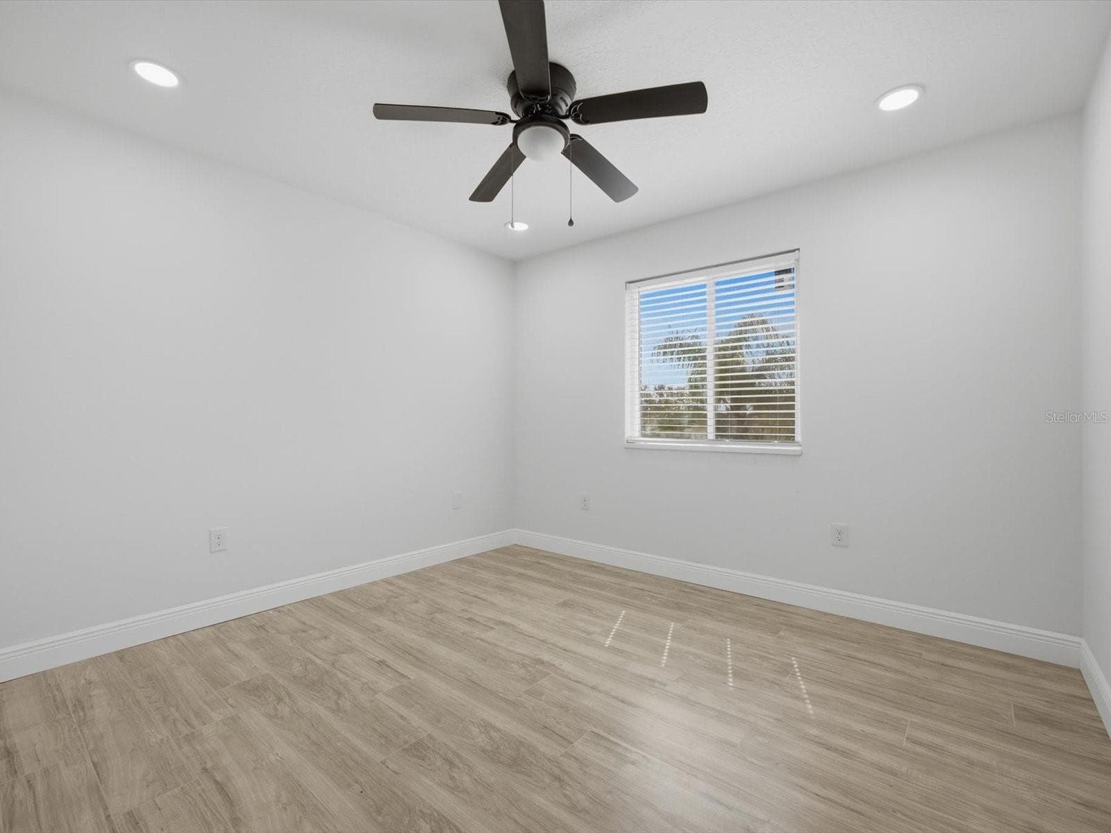 Single Family Residence at 207 REDWOOD BARK TRL, KISSIMMEE, photo 26 of 50