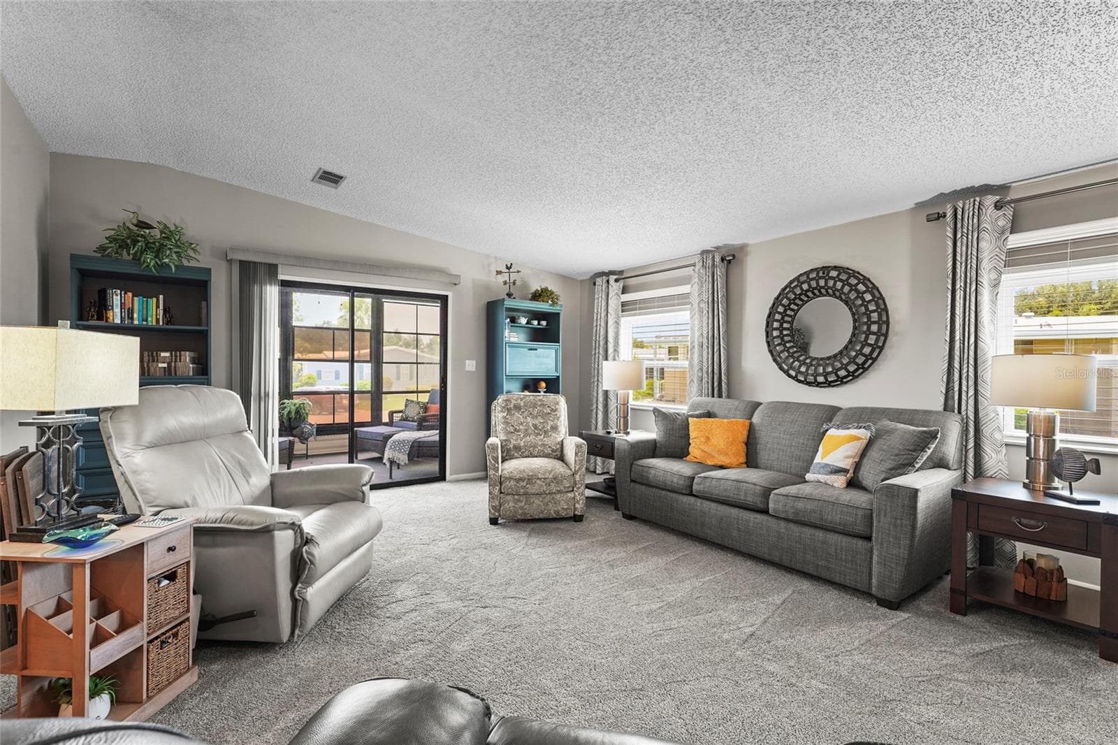 Condominium at 8470 IMPERIAL CIR, PALMETTO, photo 7 of 82