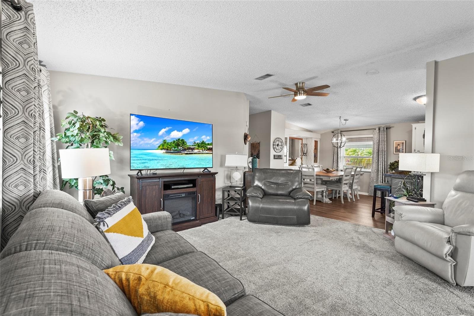 Condominium at 8470 IMPERIAL CIR, PALMETTO, photo 11 of 82
