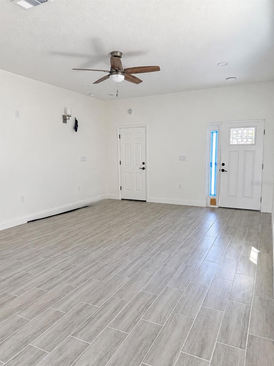 Single Family Residence at 4612 CARTER ST, ORLANDO, photo 6 of 26