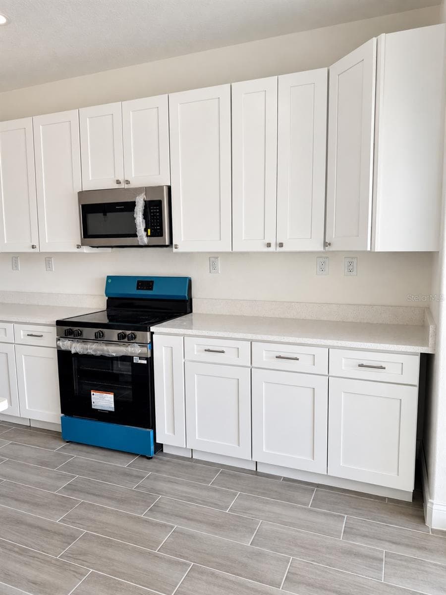Single Family Residence at 4612 CARTER ST, ORLANDO, photo 8 of 26