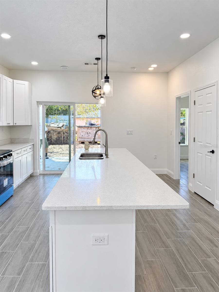 Single Family Residence at 4612 CARTER ST, ORLANDO, photo 9 of 26