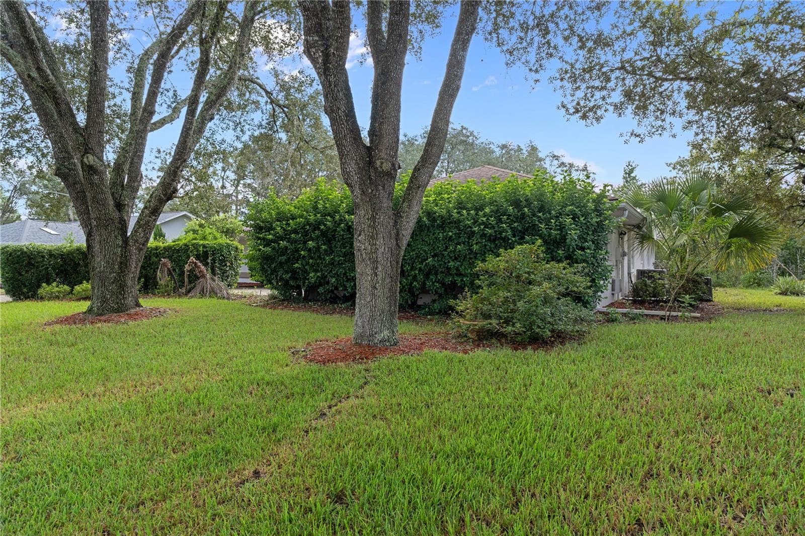 Single Family Residence at 31 MAYFLOWER CT S, HOMOSASSA, photo 7 of 60