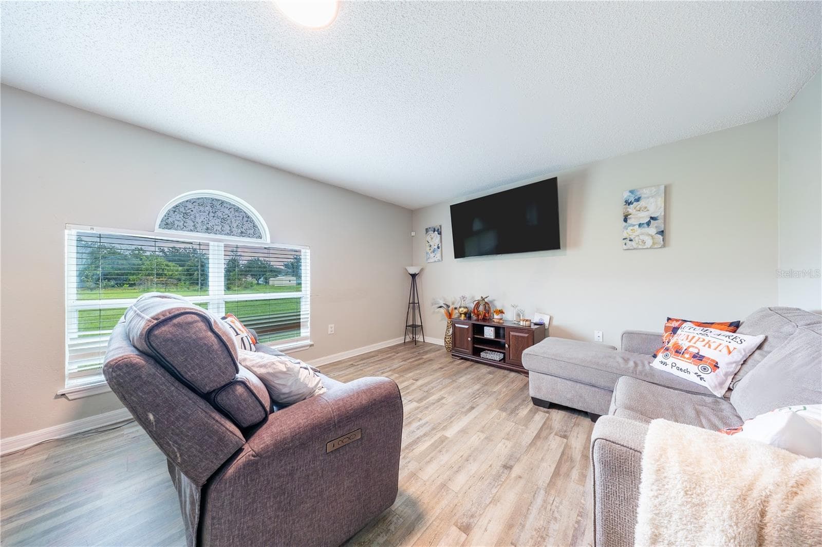 Single Family Residence at 203 AURELIA CT, KISSIMMEE, photo 12 of 35