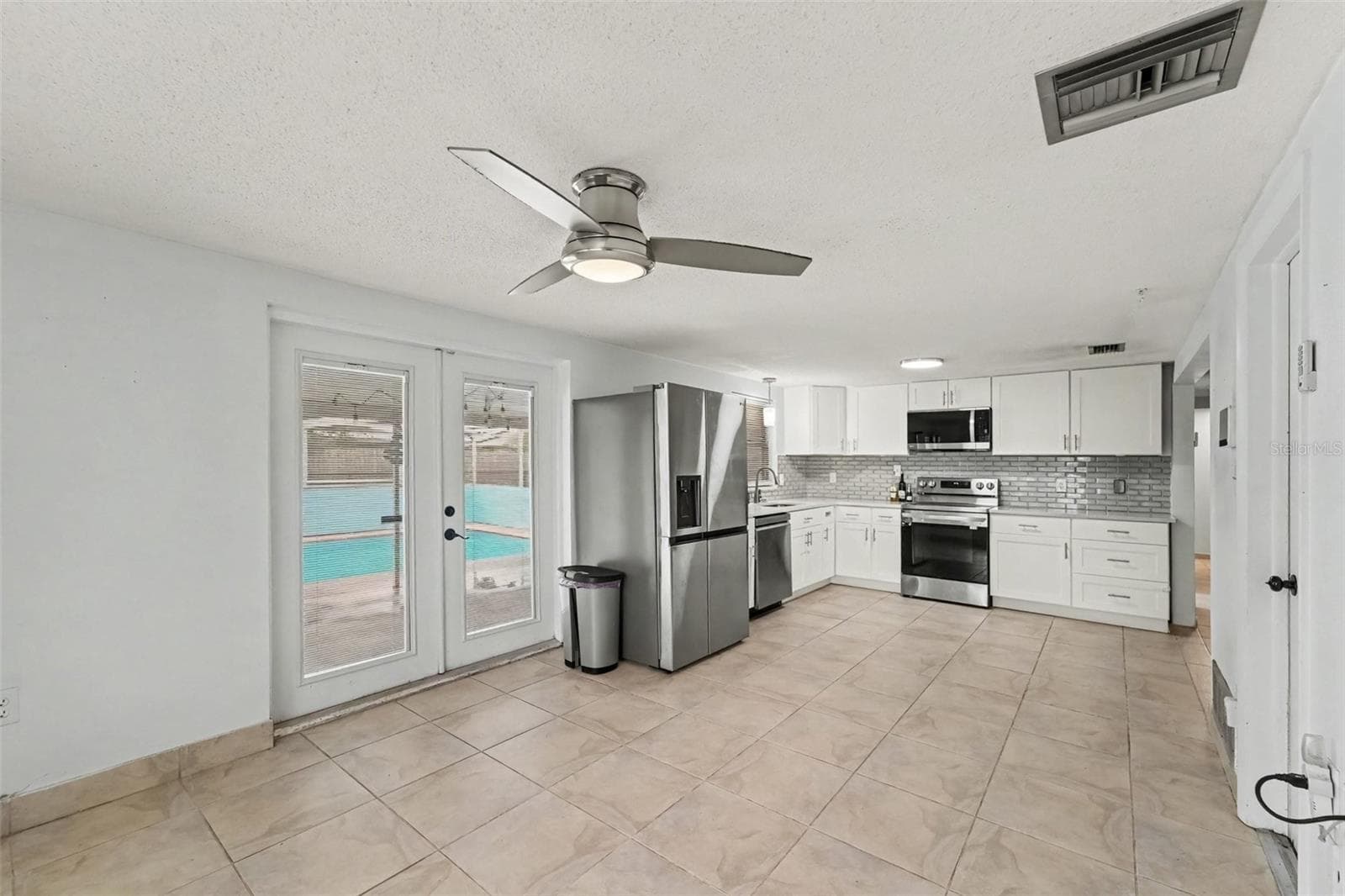 Single Family Residence at 7922 LILAC DR, PORT RICHEY, photo 3 of 27