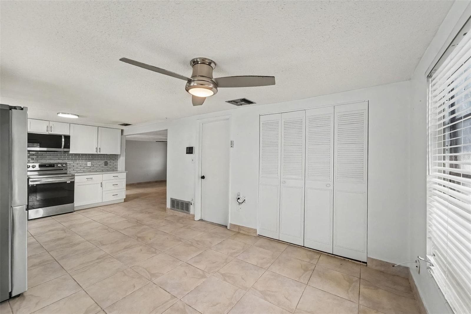 Single Family Residence at 7922 LILAC DR, PORT RICHEY, photo 10 of 27