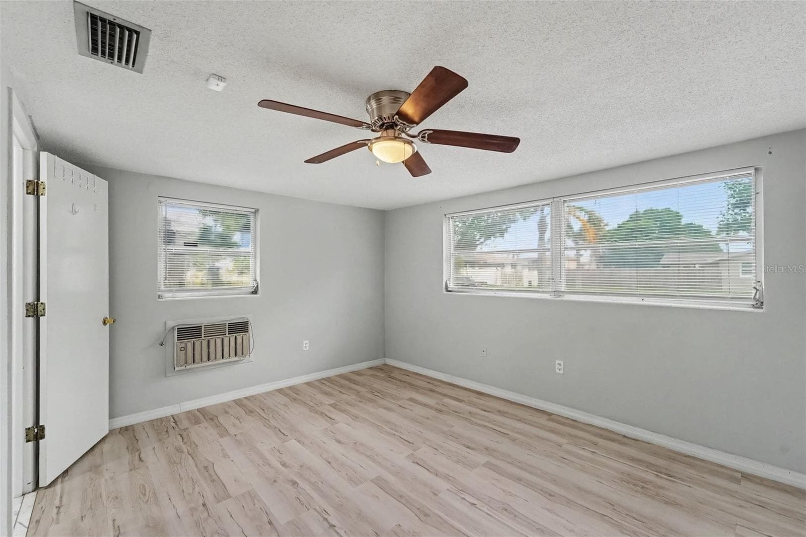 Single Family Residence at 7922 LILAC DR, PORT RICHEY, photo 14 of 27