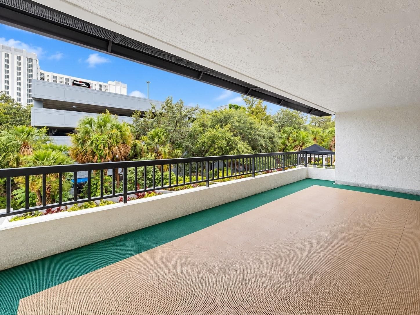 Condominium at 530 E CENTRAL BLVD #203, ORLANDO, photo 21 of 29