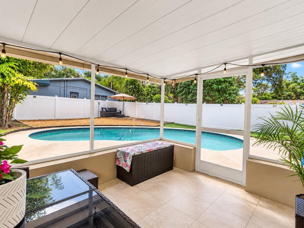Pool and Patio - 2429 PARK ST N, ST PETERSBURG