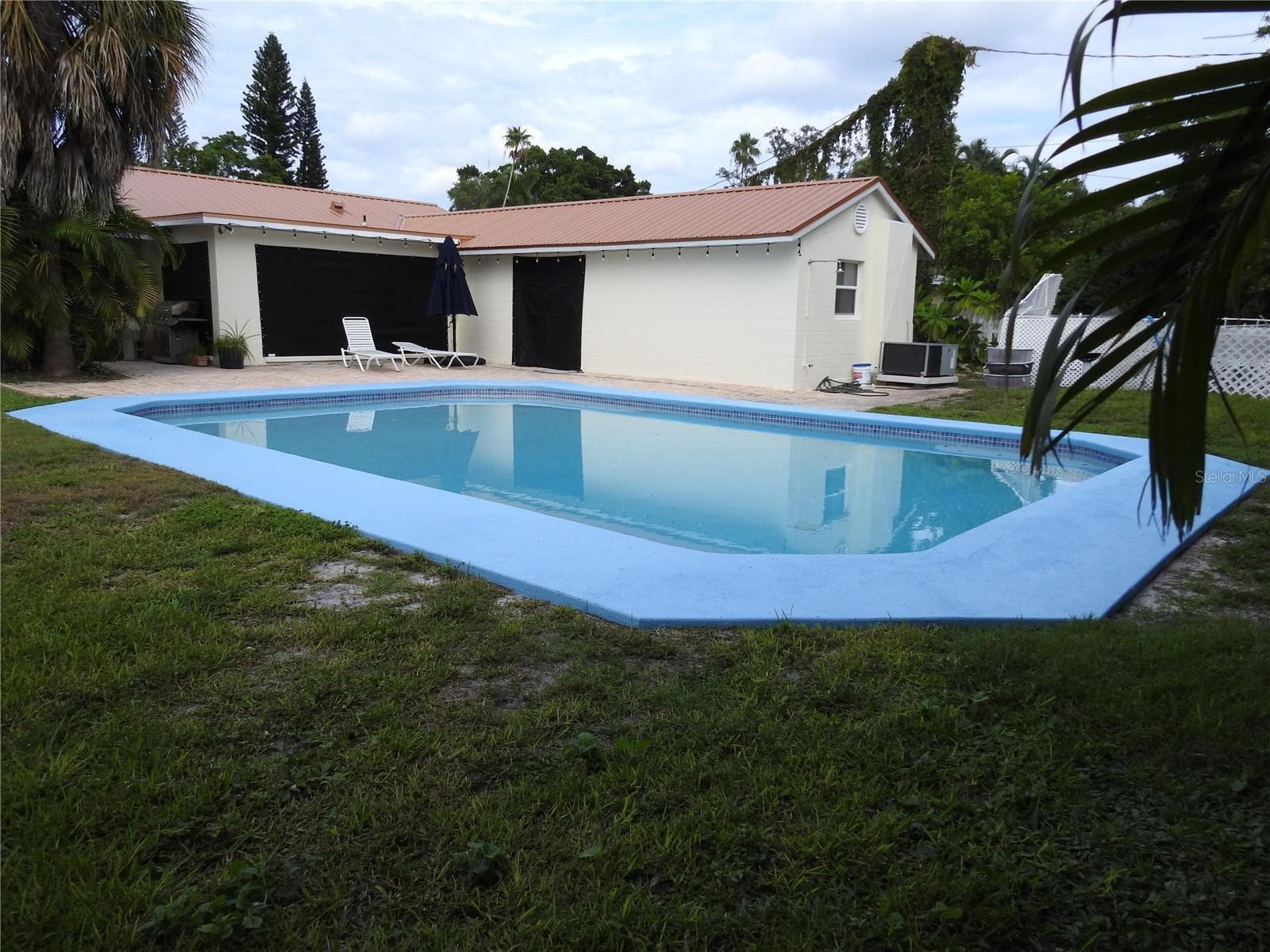 Single Family Residence at 7611 SENRAB DR, BRADENTON, photo 10 of 116