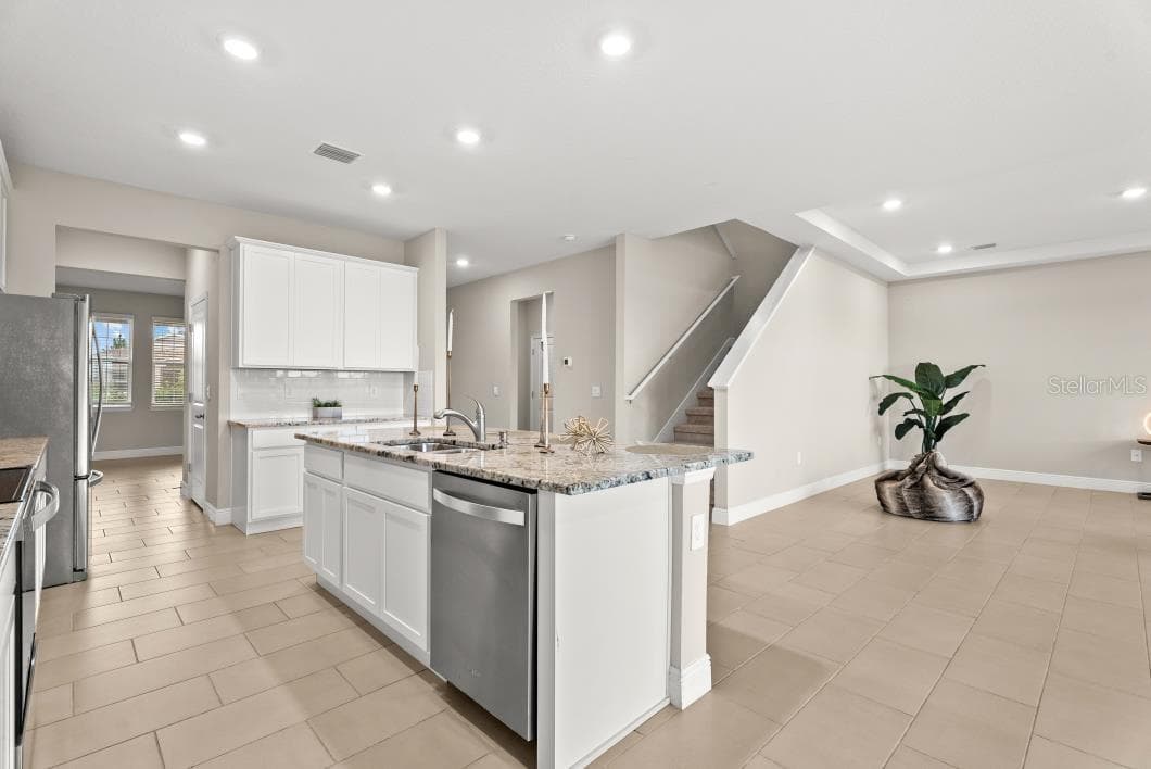 Single Family Residence at 5728 WOODLAND SAGE DR, SARASOTA, photo 10 of 46