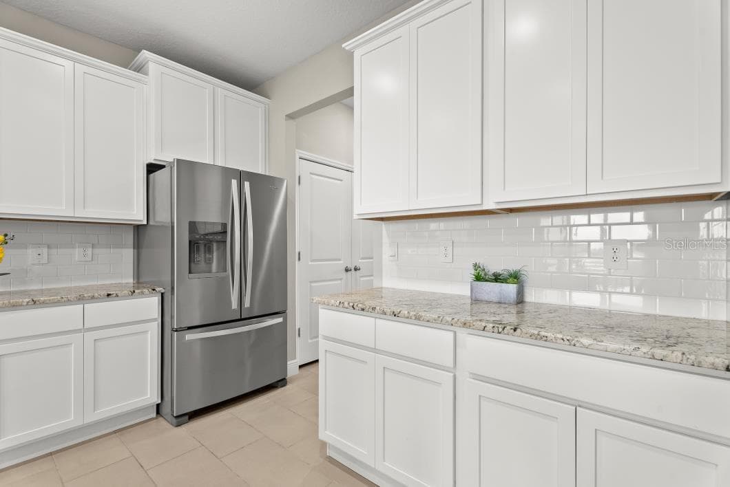 Single Family Residence at 5728 WOODLAND SAGE DR, SARASOTA, photo 12 of 46