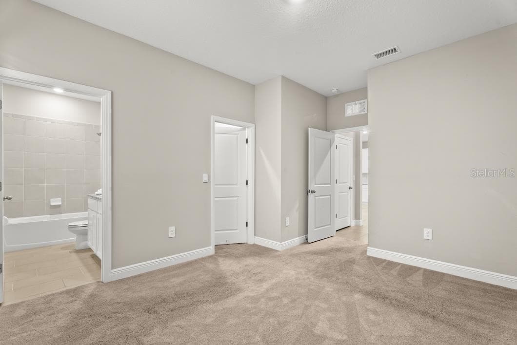 Single Family Residence at 5728 WOODLAND SAGE DR, SARASOTA, photo 20 of 46