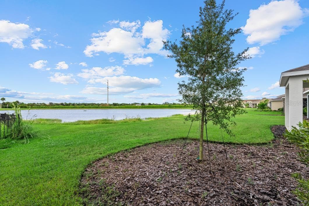 Single Family Residence at 5728 WOODLAND SAGE DR, SARASOTA, photo 36 of 46