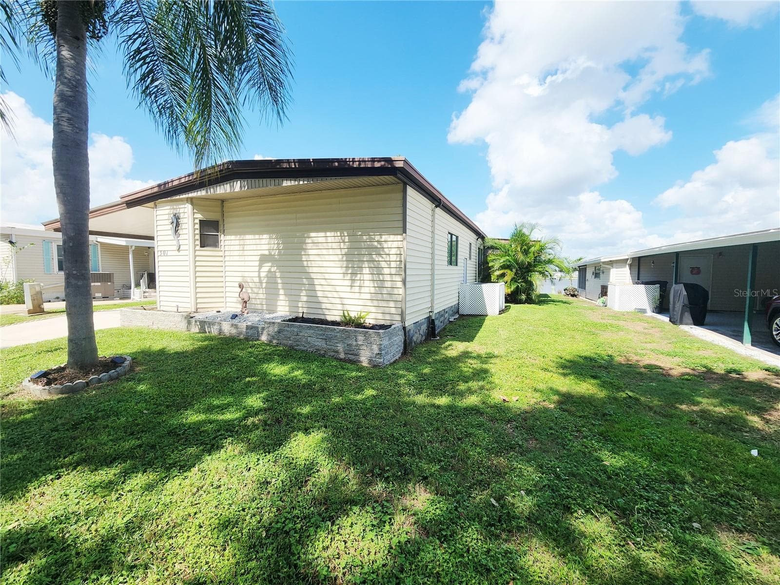 Front of Home. - 808 53RD AVE E #301, BRADENTON