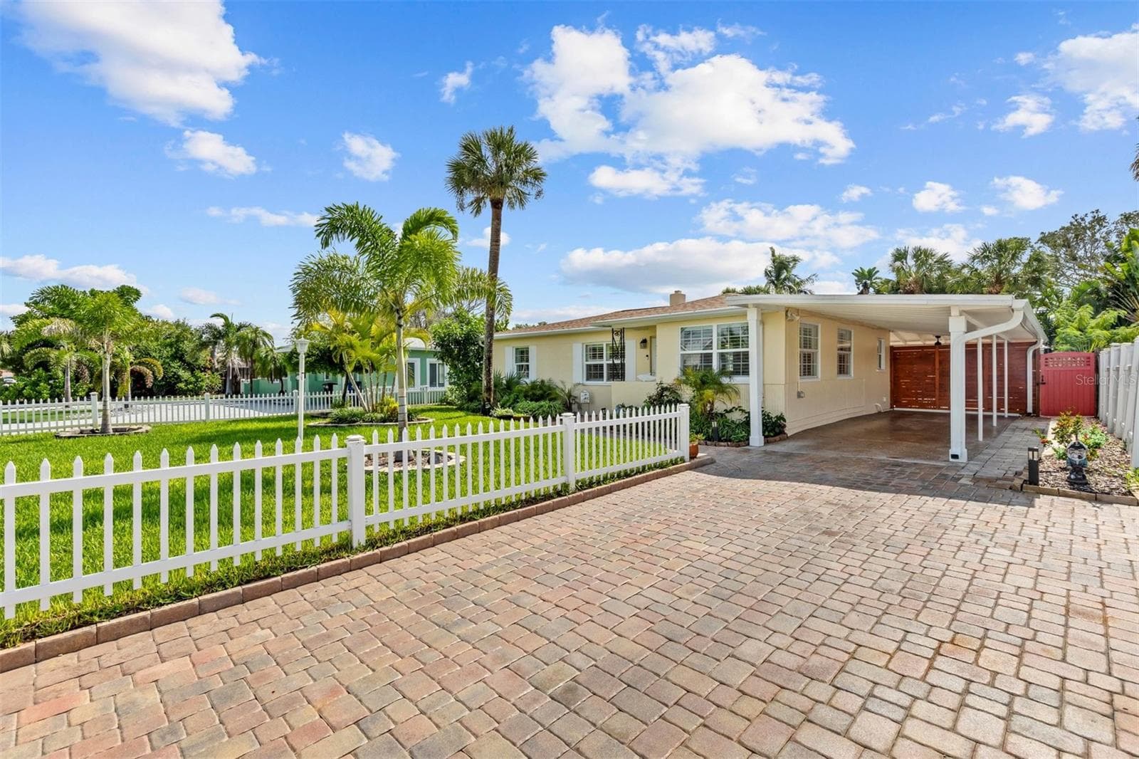 Single Family Residence at 550 80TH AVE, ST PETE BEACH, photo 4 of 57