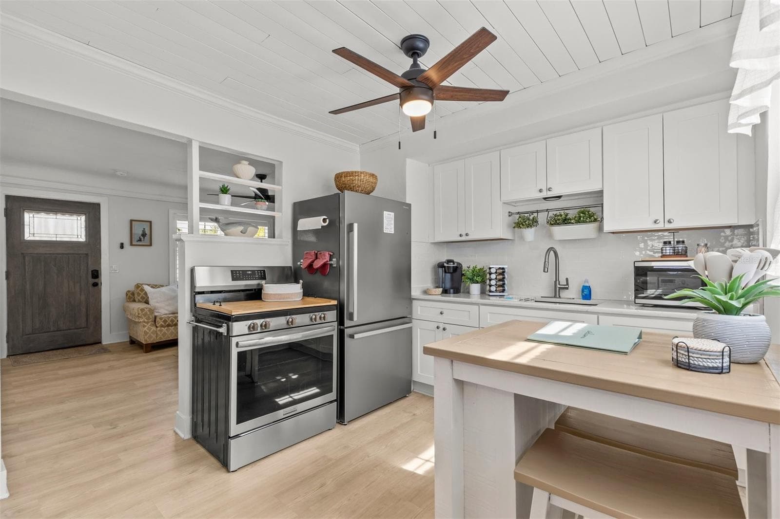 Single Family Residence at 550 80TH AVE, ST PETE BEACH, photo 14 of 57
