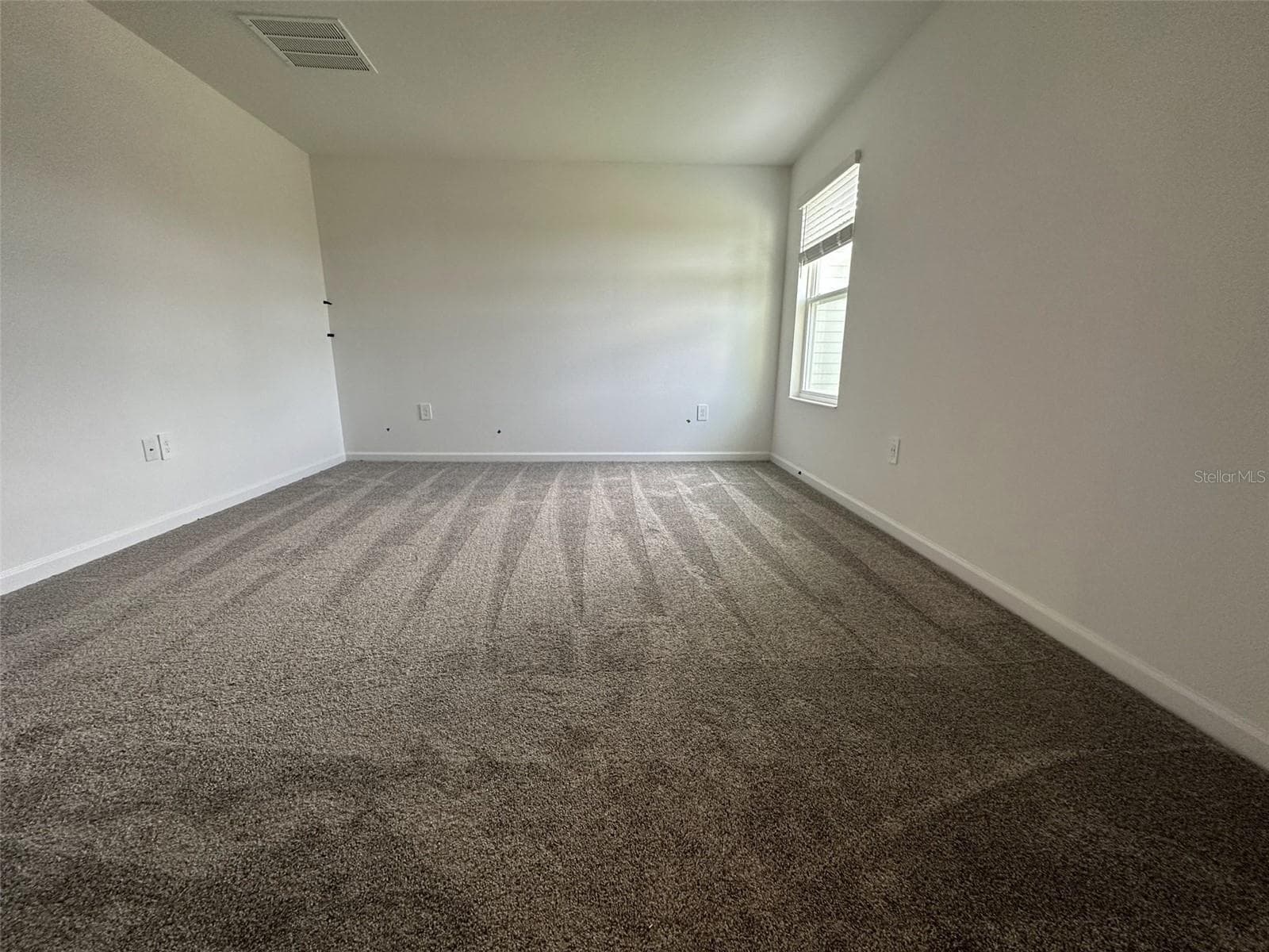 Single Family Residence at 844 DARING DR, DAVENPORT, photo 12 of 19