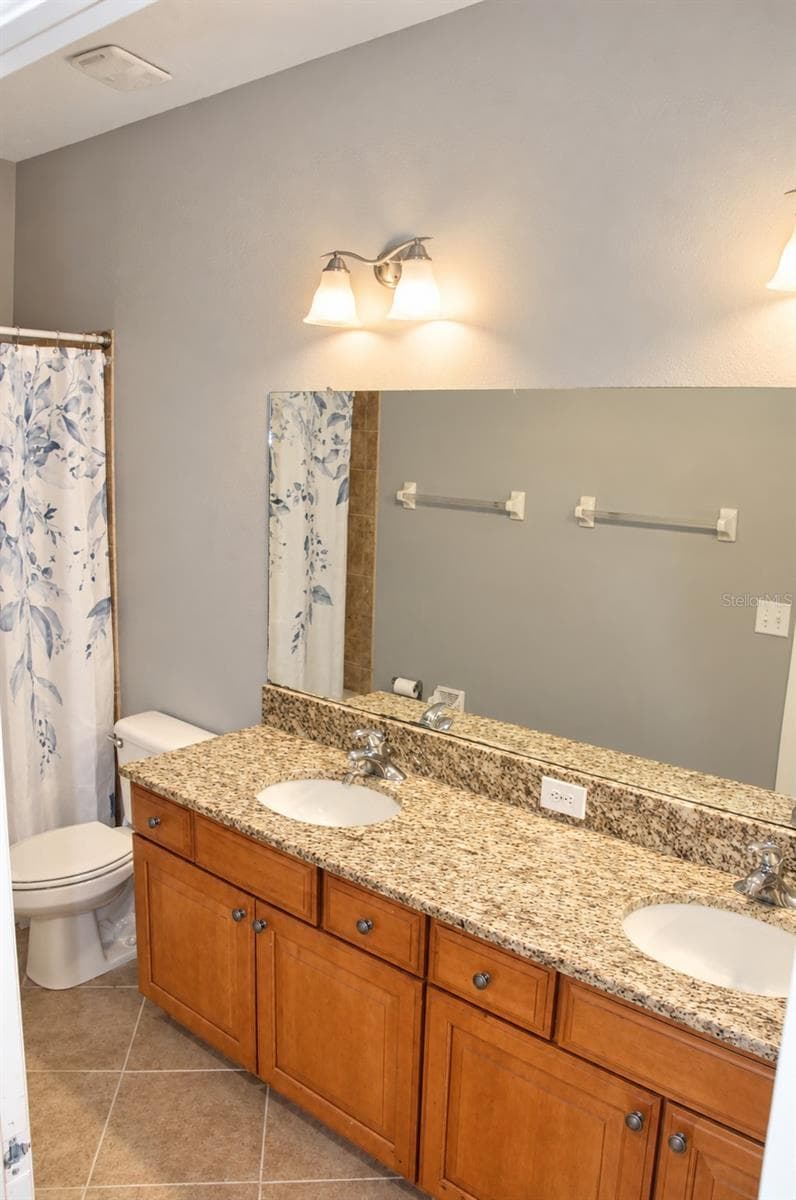 Bathroom 2 - 421 THICKET CREST RD, SEFFNER