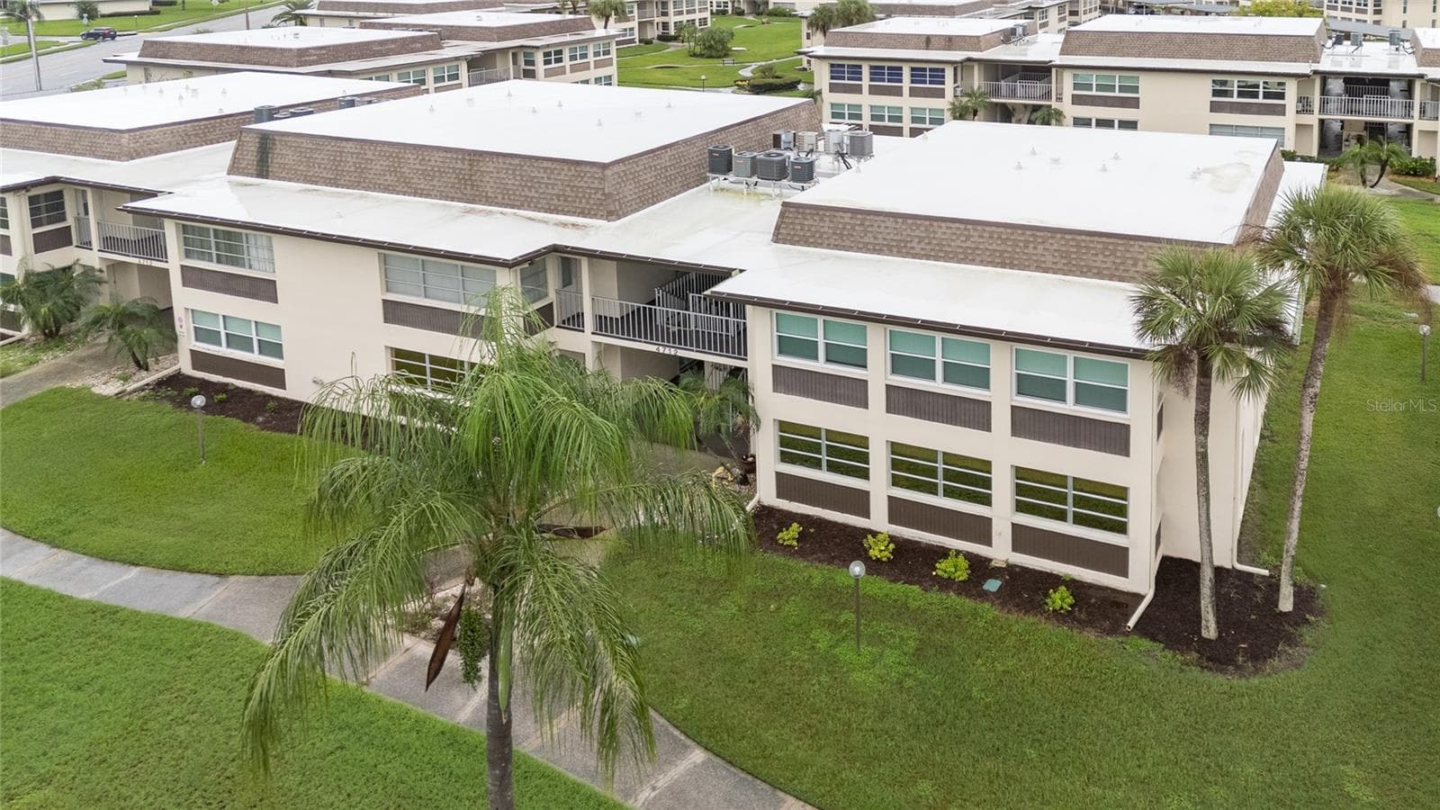 Condominium at 4712 MARINE PKWY #105, NEW PORT RICHEY, photo 16 of 24